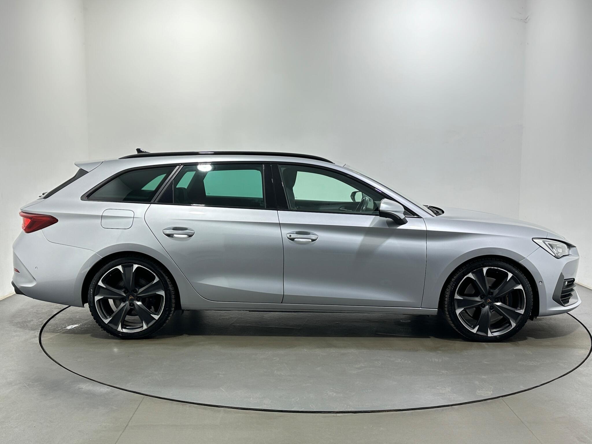 Cupra Leon view 9