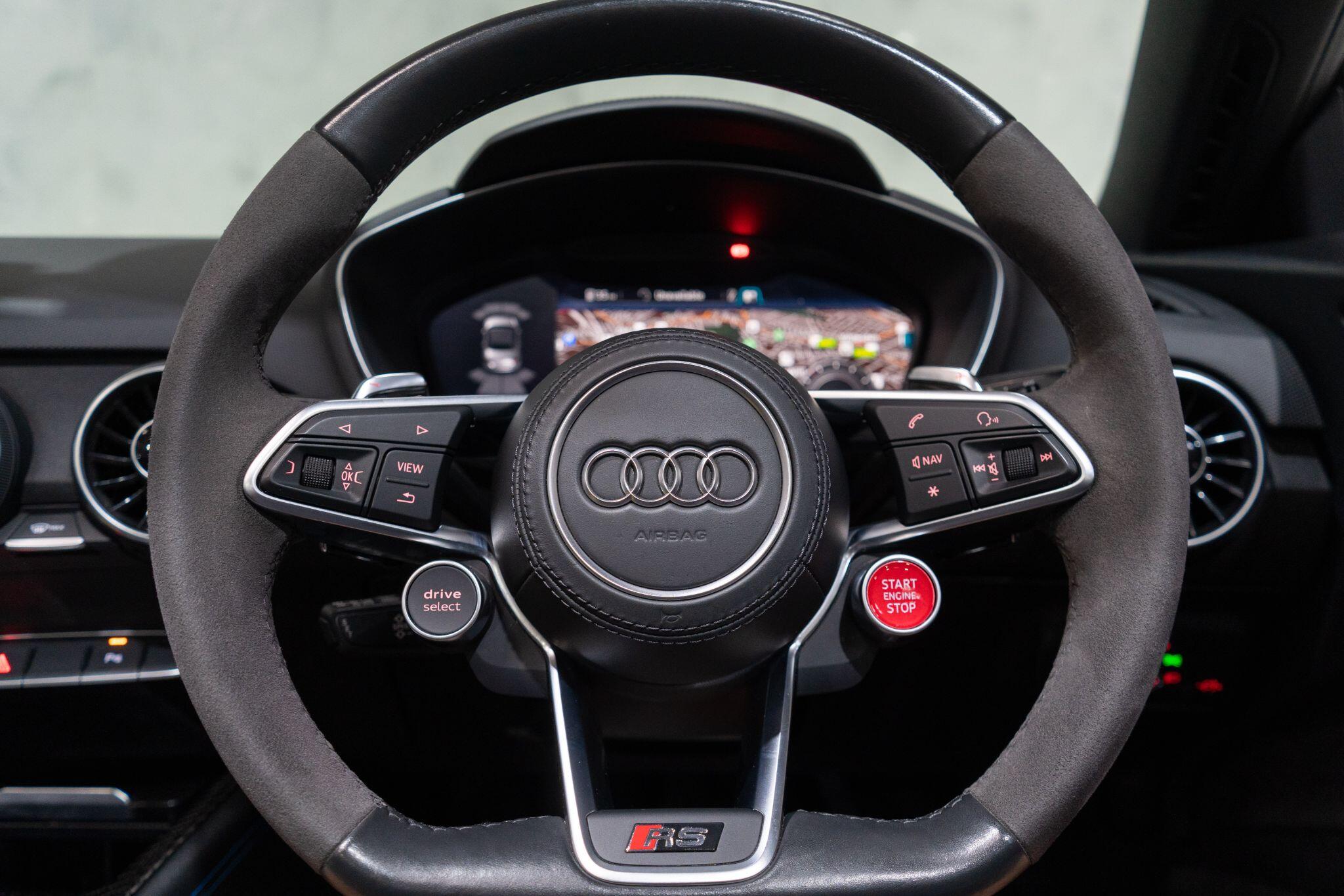 Audi TT RS view 20