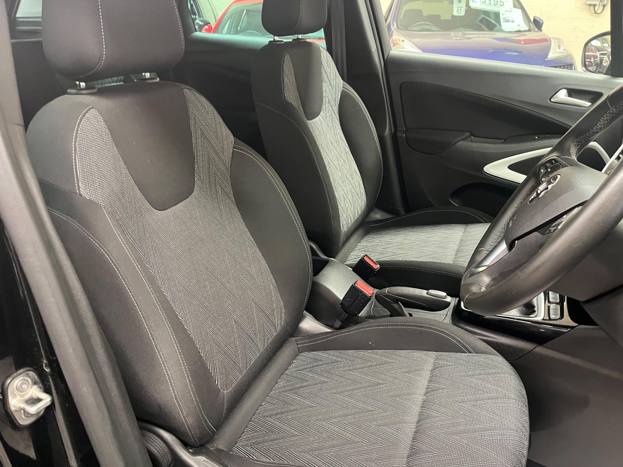 Vauxhall Crossland X view 13