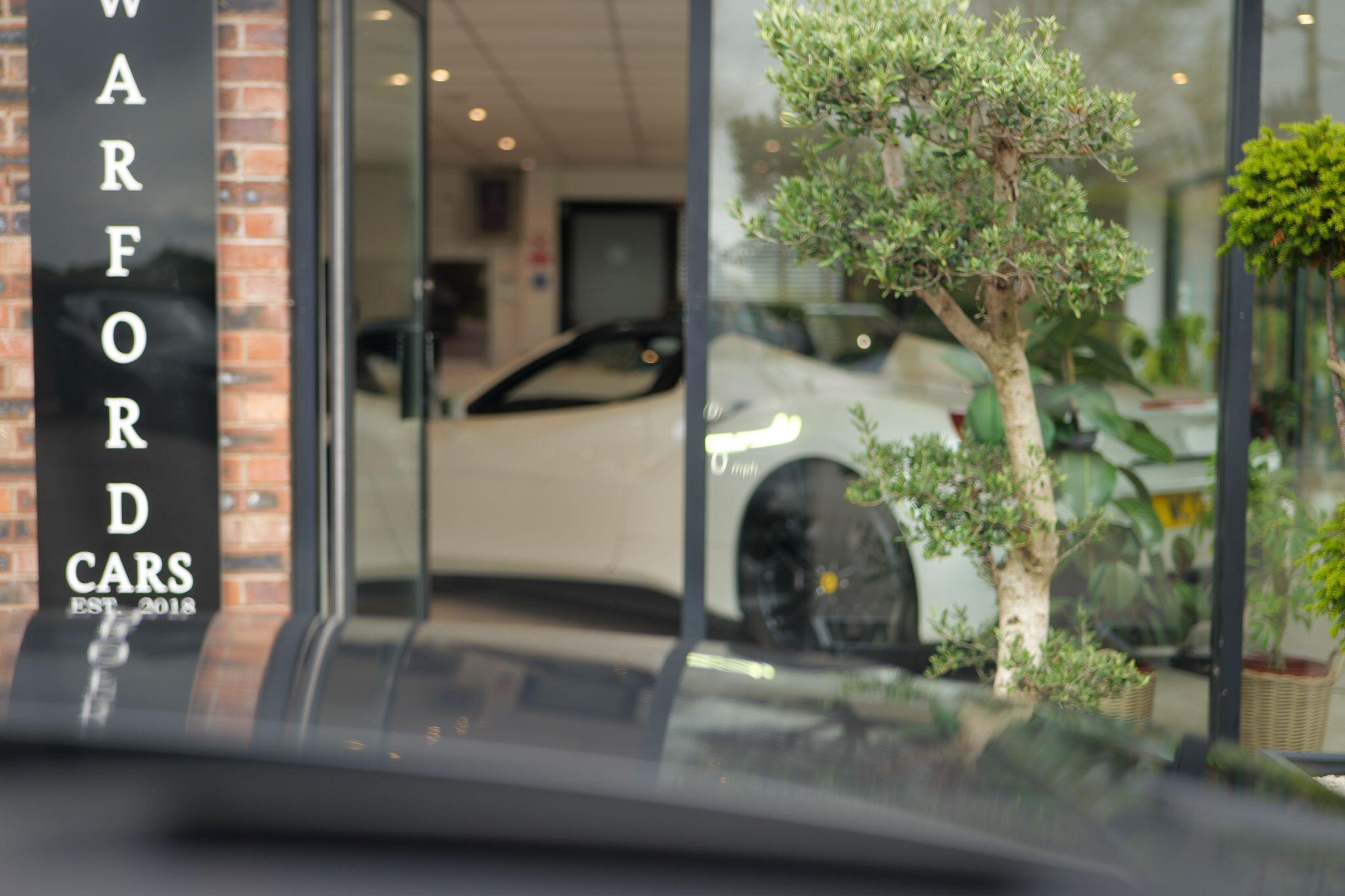 Land Rover Range Rover Sport view 16