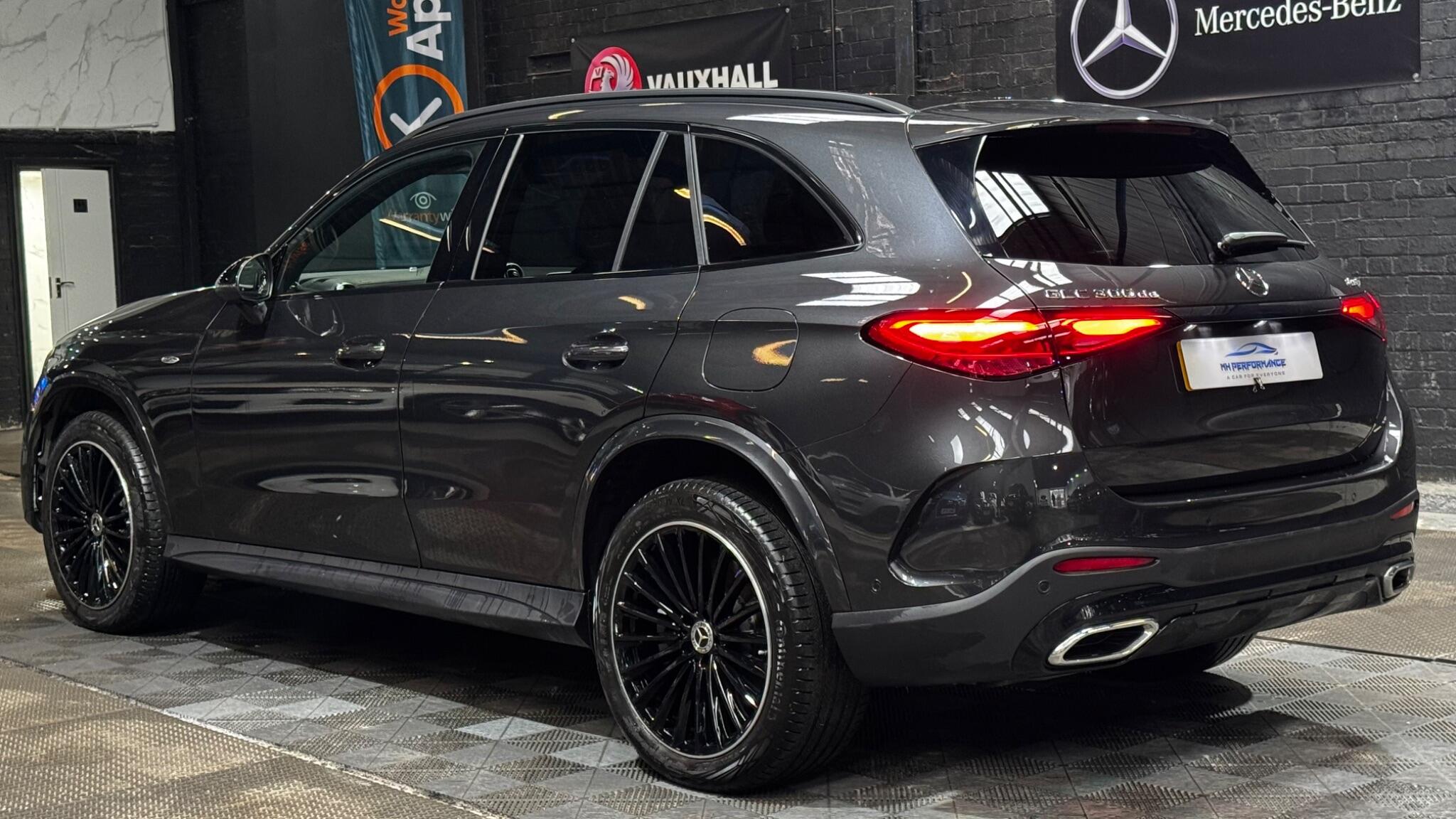 Mercedes-Benz GLC view 69