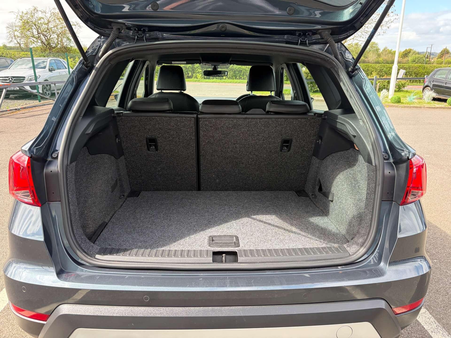Seat Arona view 25