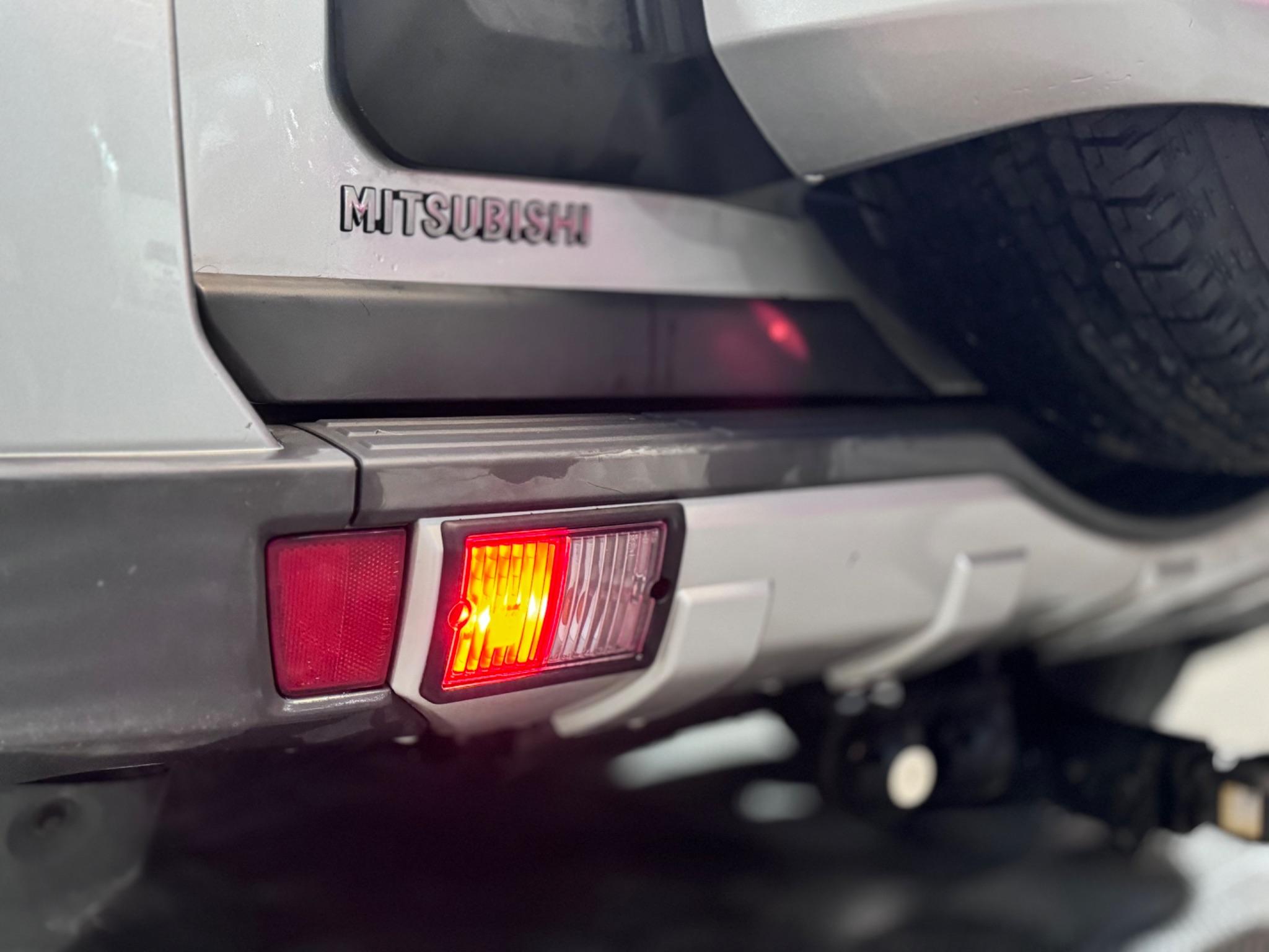 Mitsubishi Shogun view 81