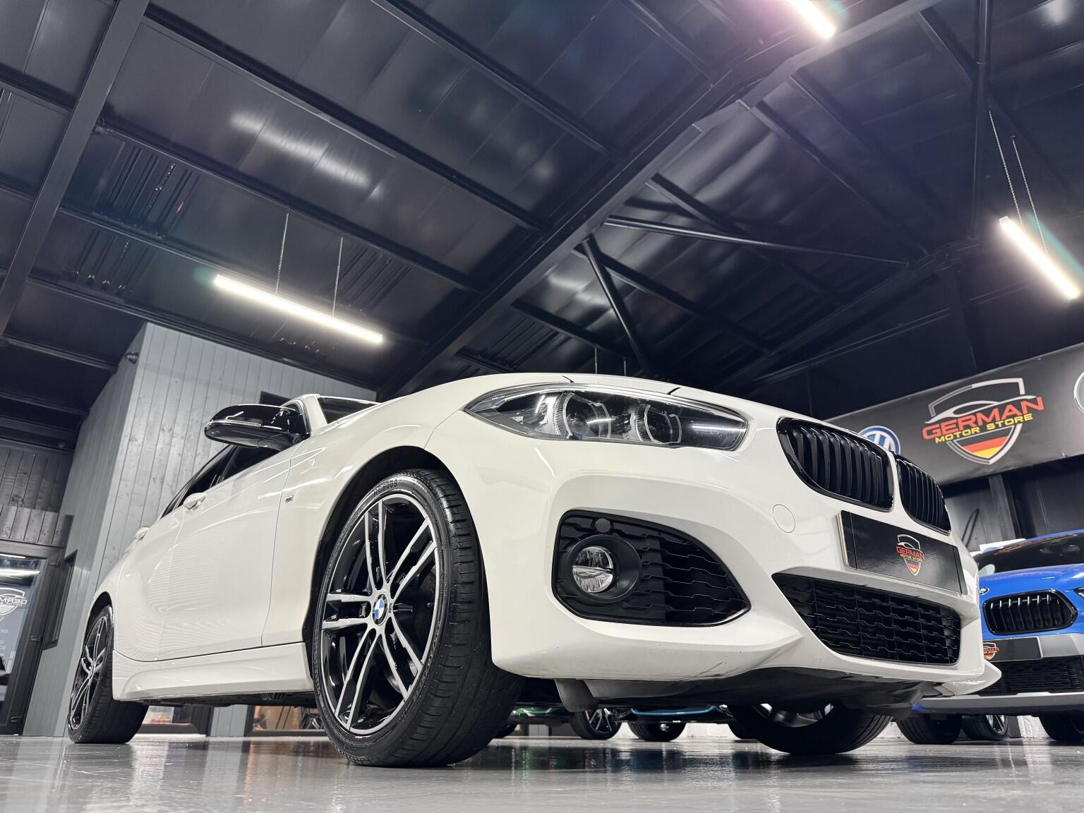 BMW 1 Series view 6