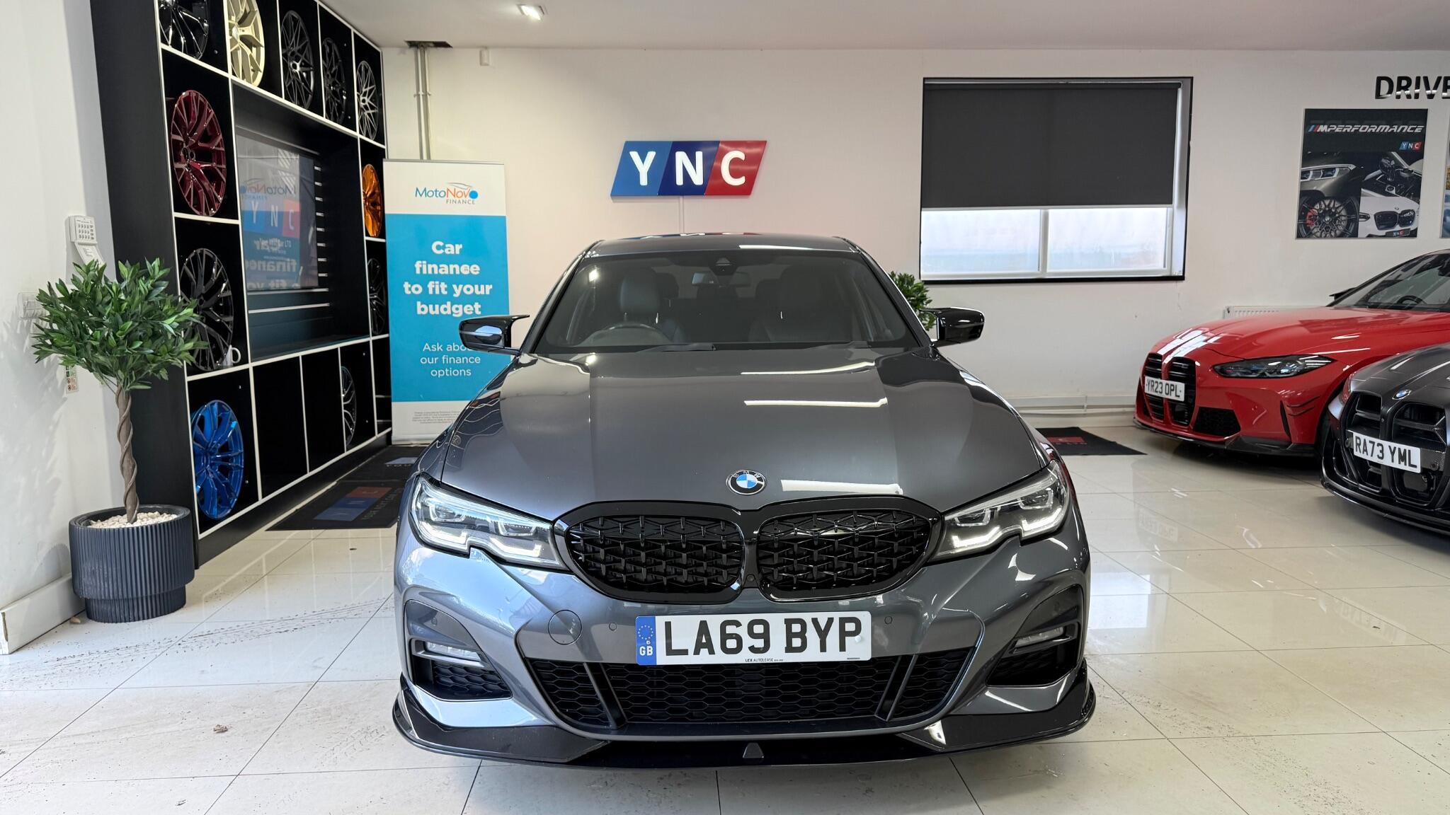 BMW 3 Series view 45