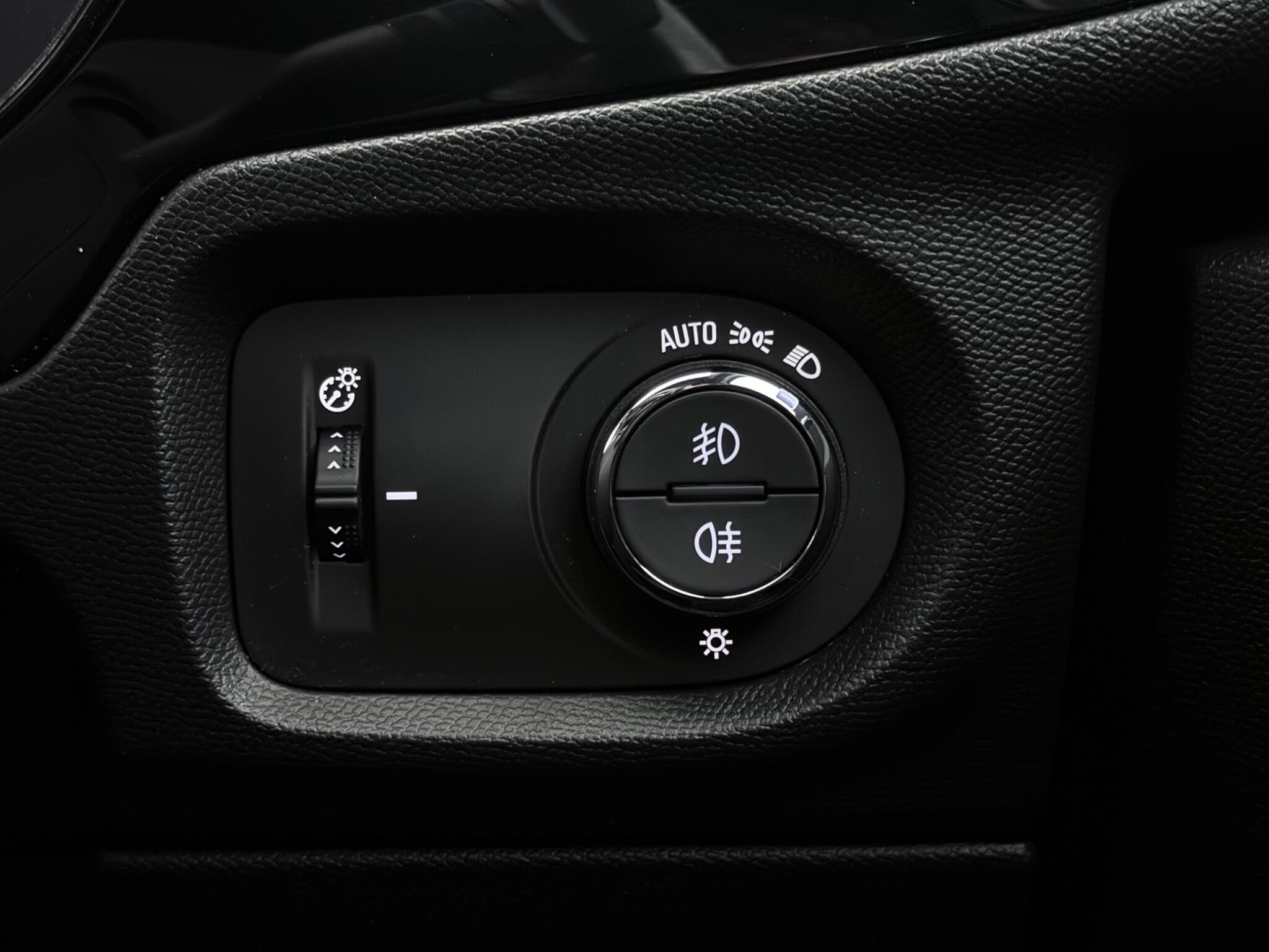 Vauxhall Corsa view 42