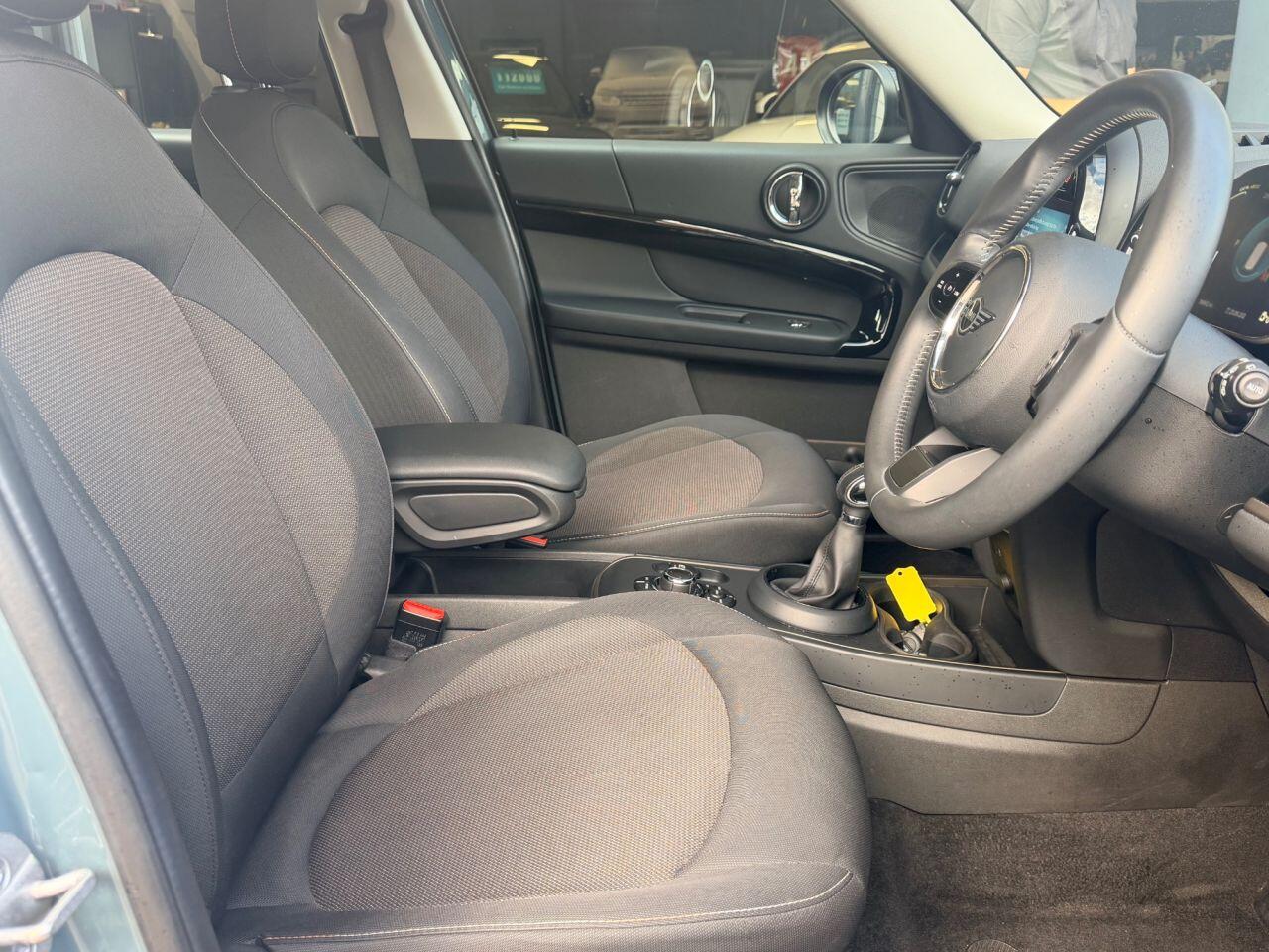Mini Countryman view 14