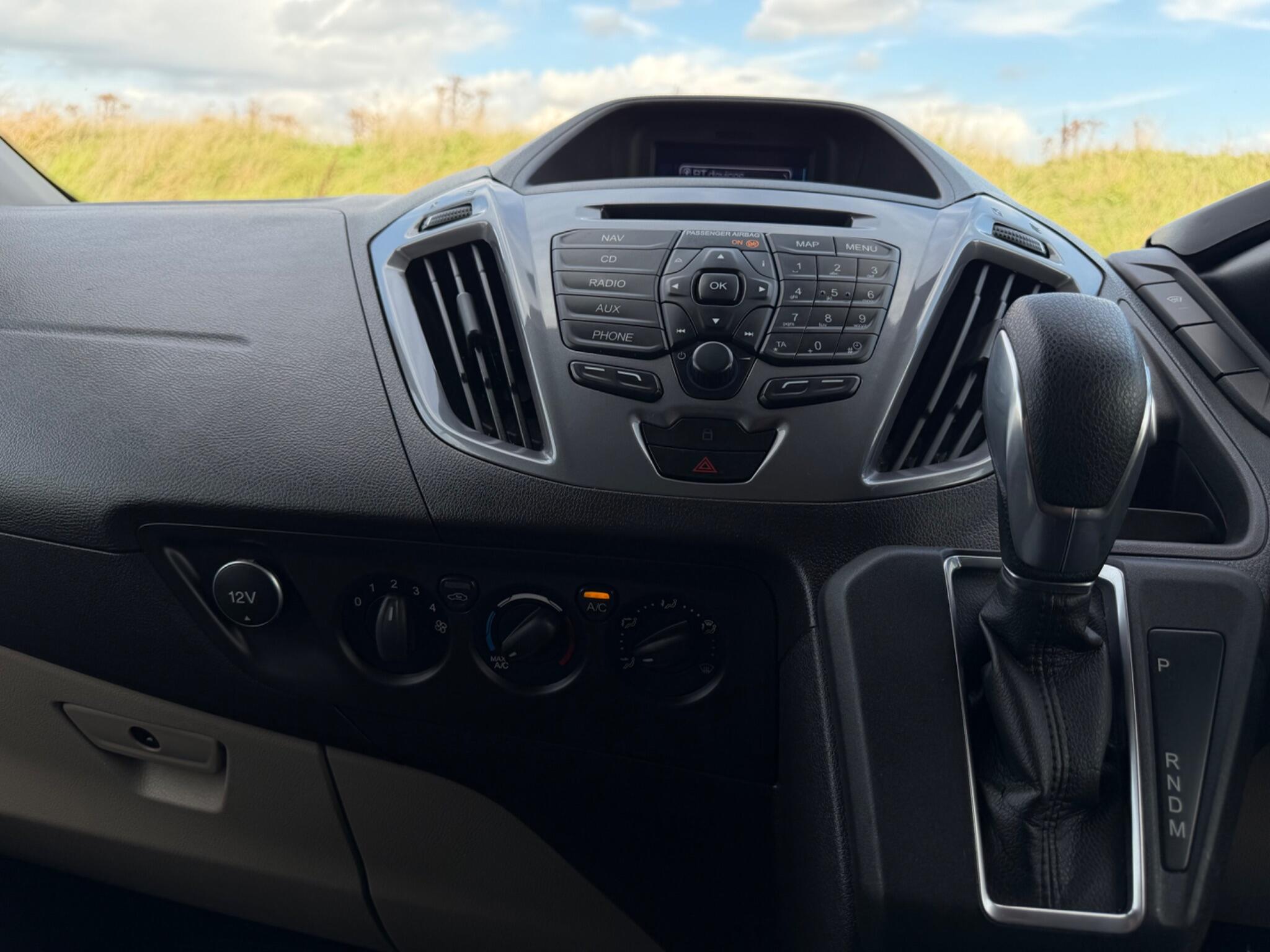 Ford Transit Custom view 13