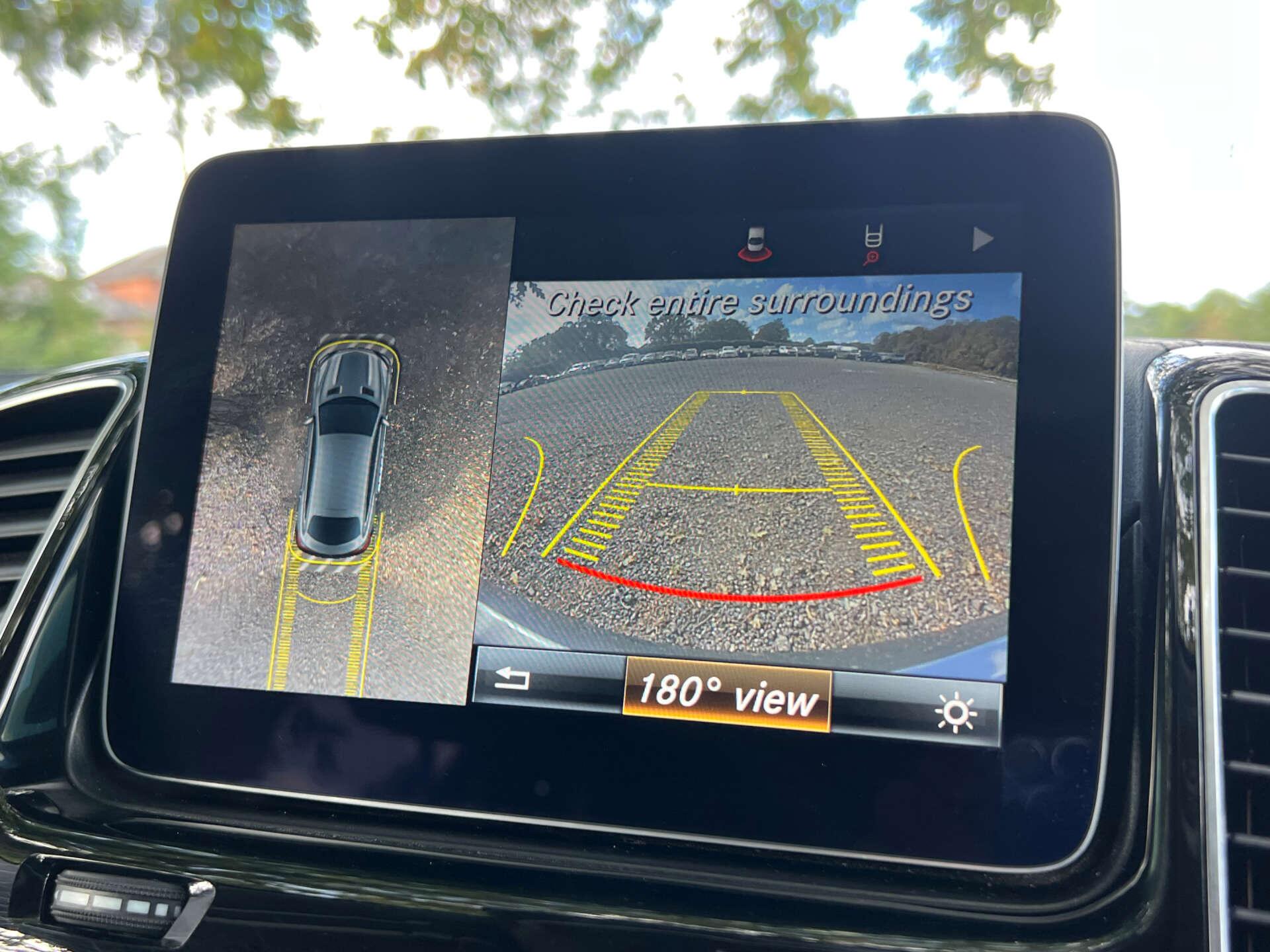Mercedes-Benz GLE view 28