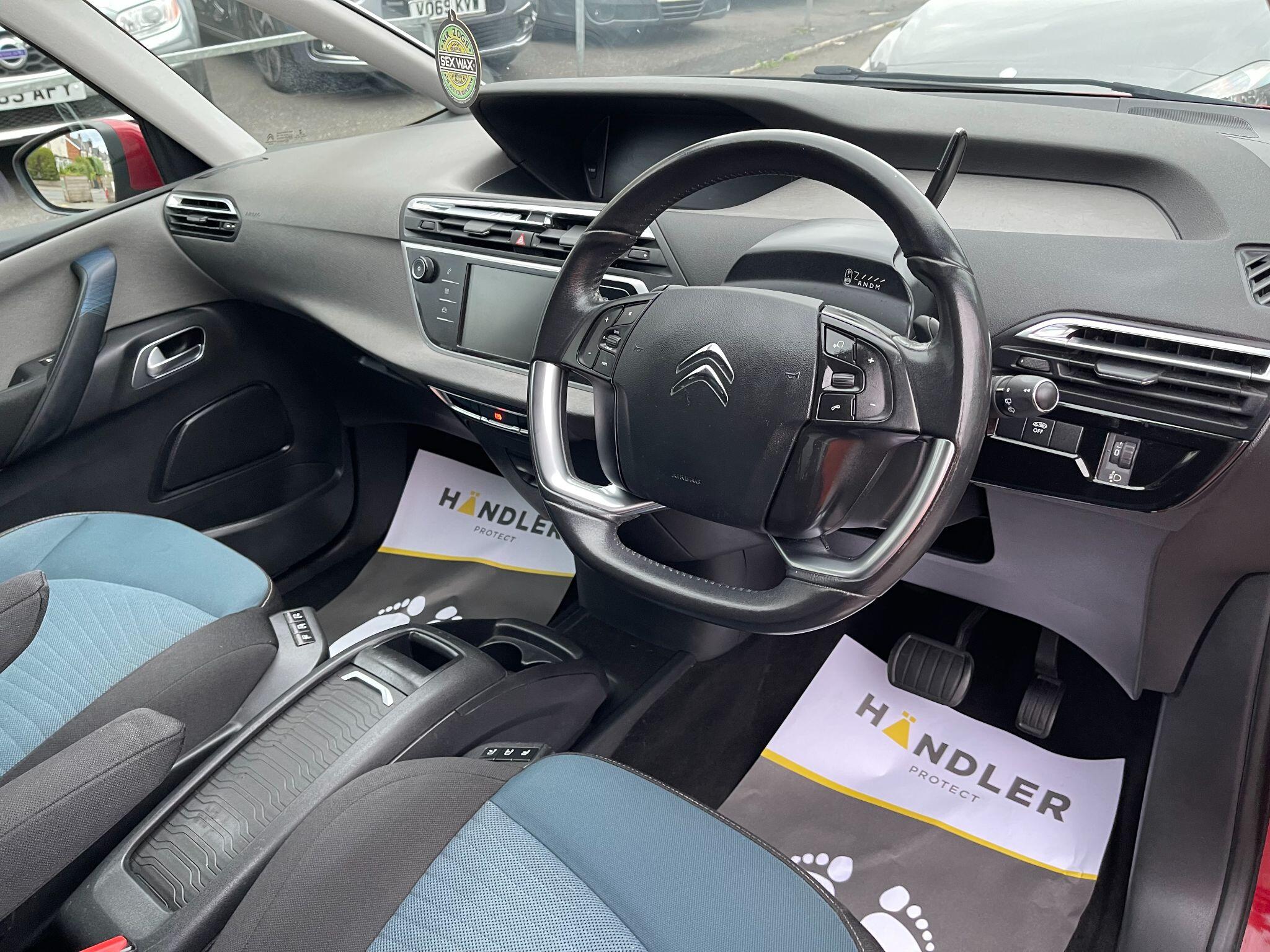 Citroen Grand C4 Picasso view 26