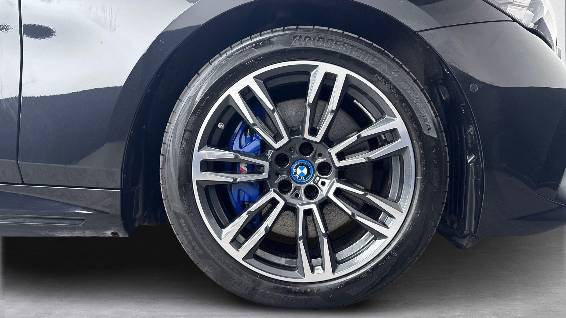 BMW i5 view 14