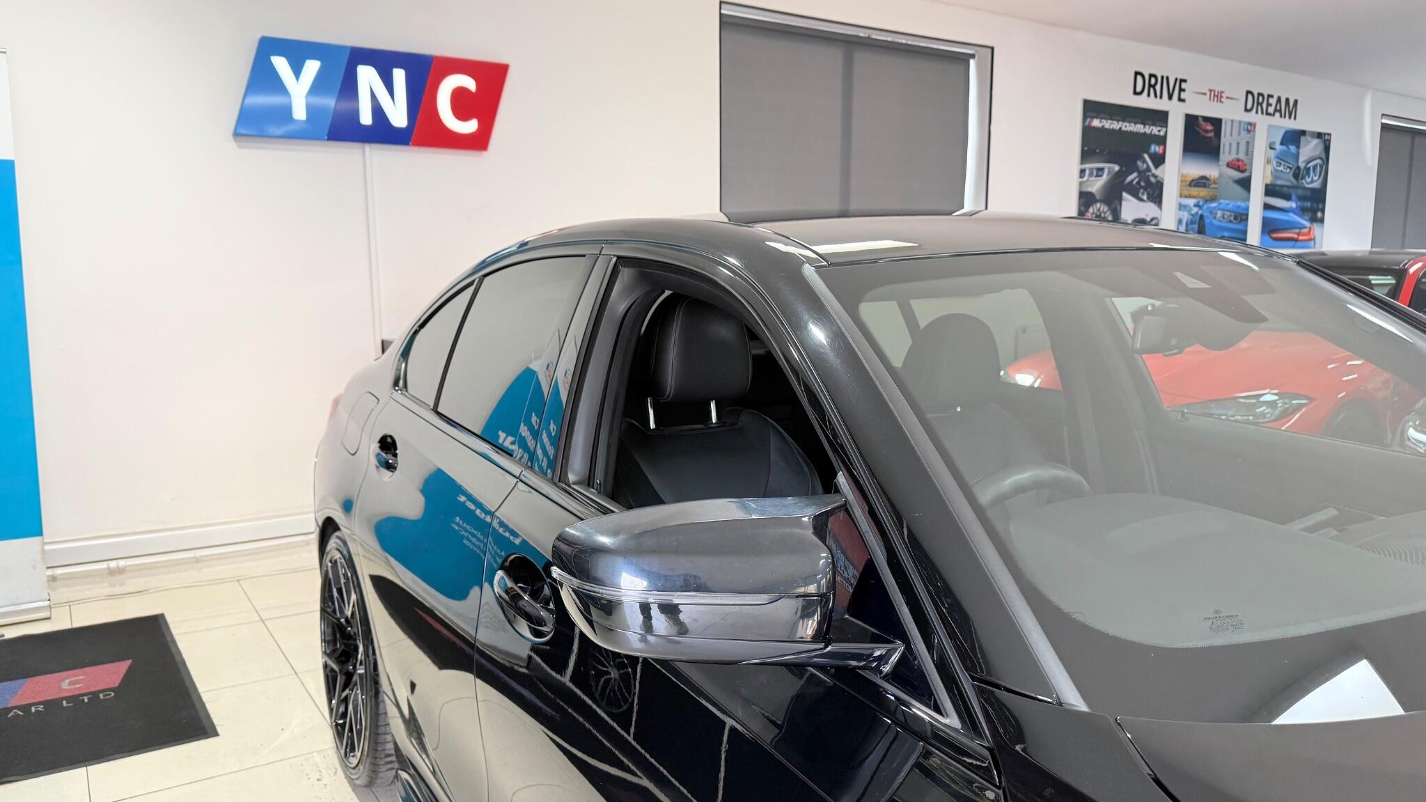 BMW 3 Series view 40