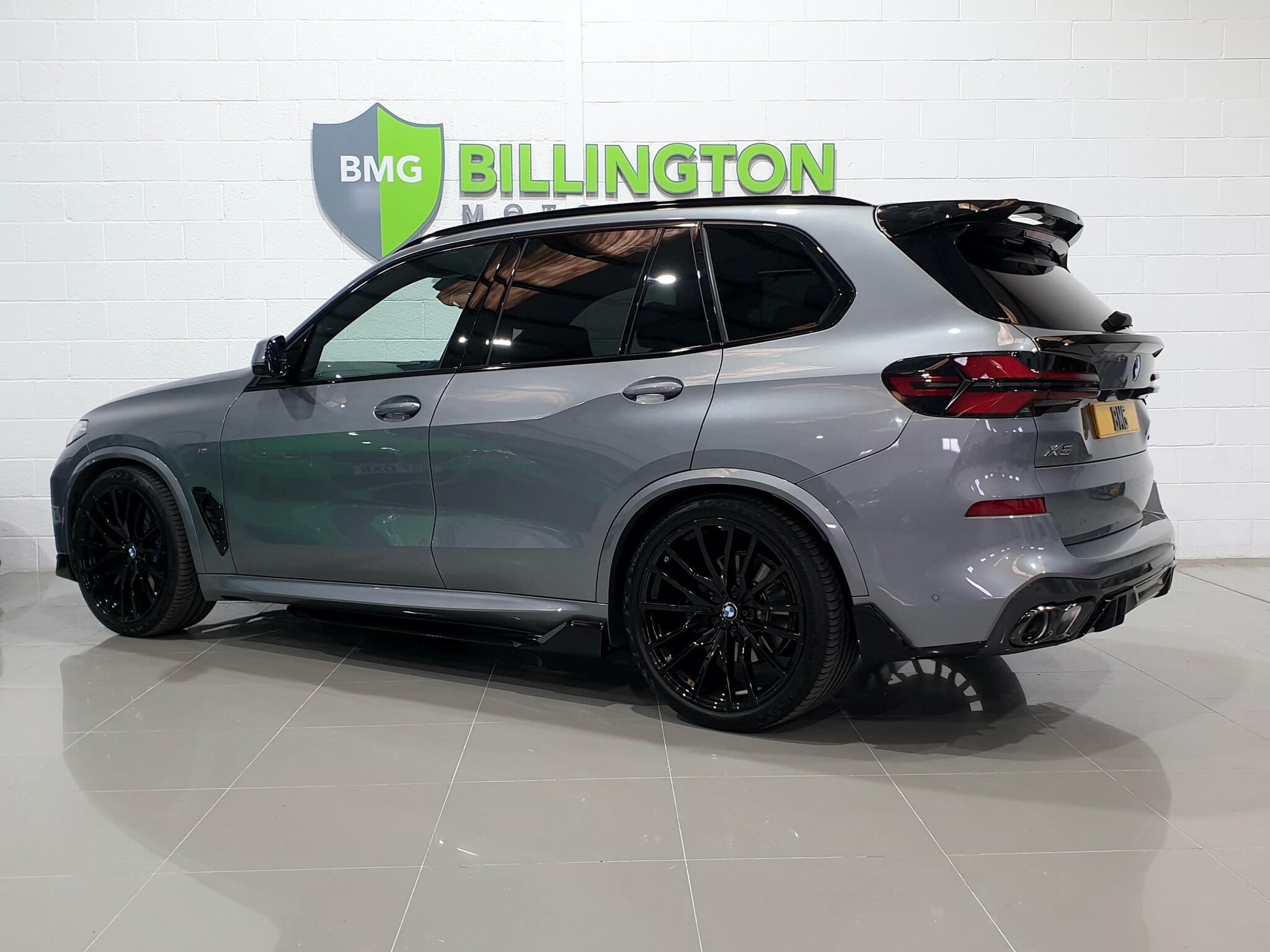 BMW X5 view 5