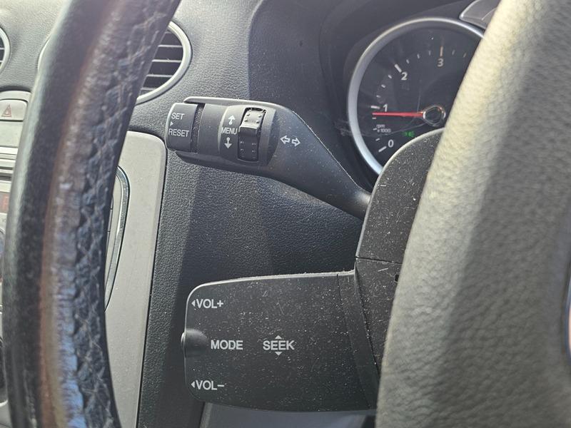 2008 Ford Focus image 23