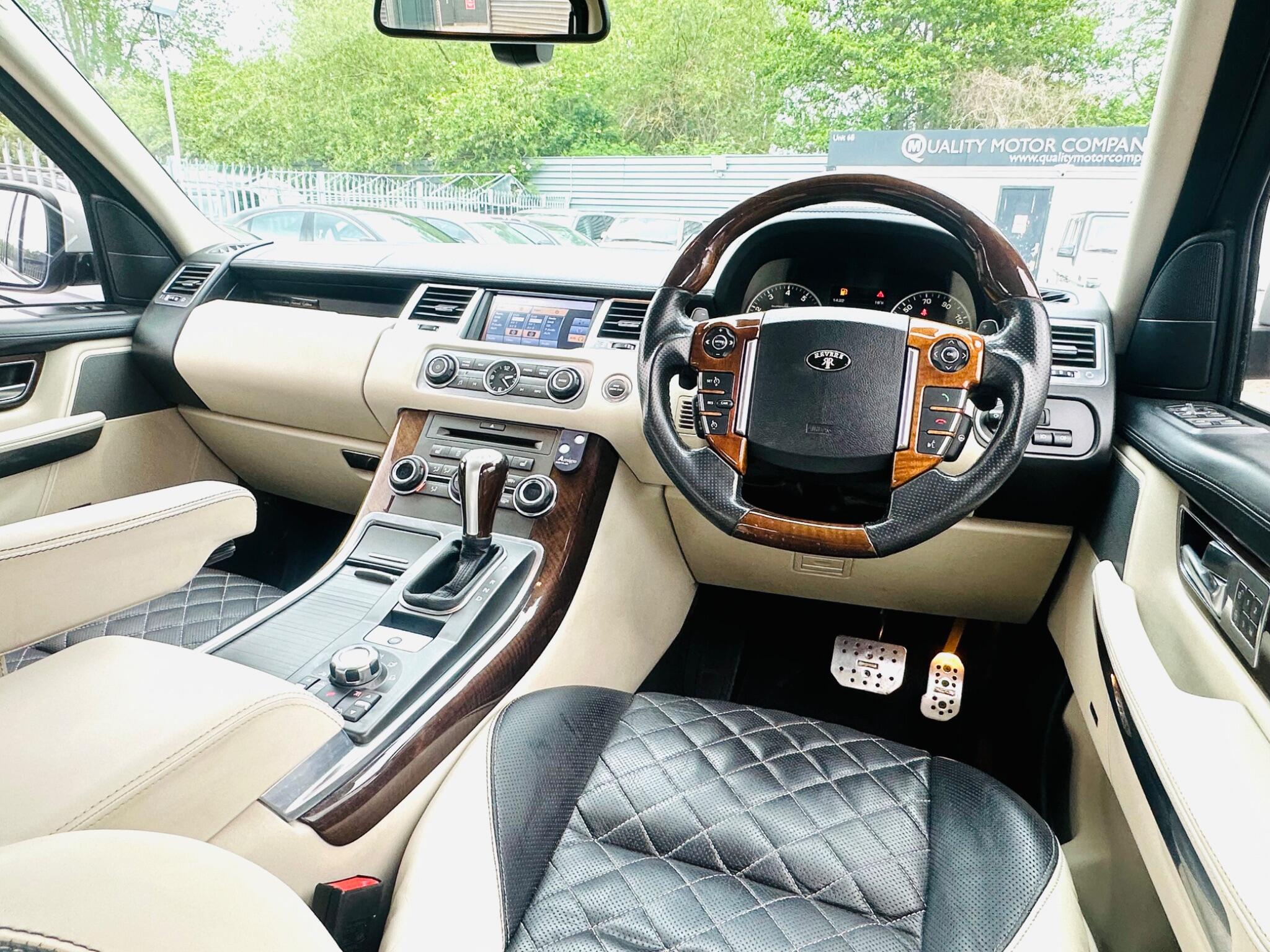 Land Rover Range Rover Sport view 32