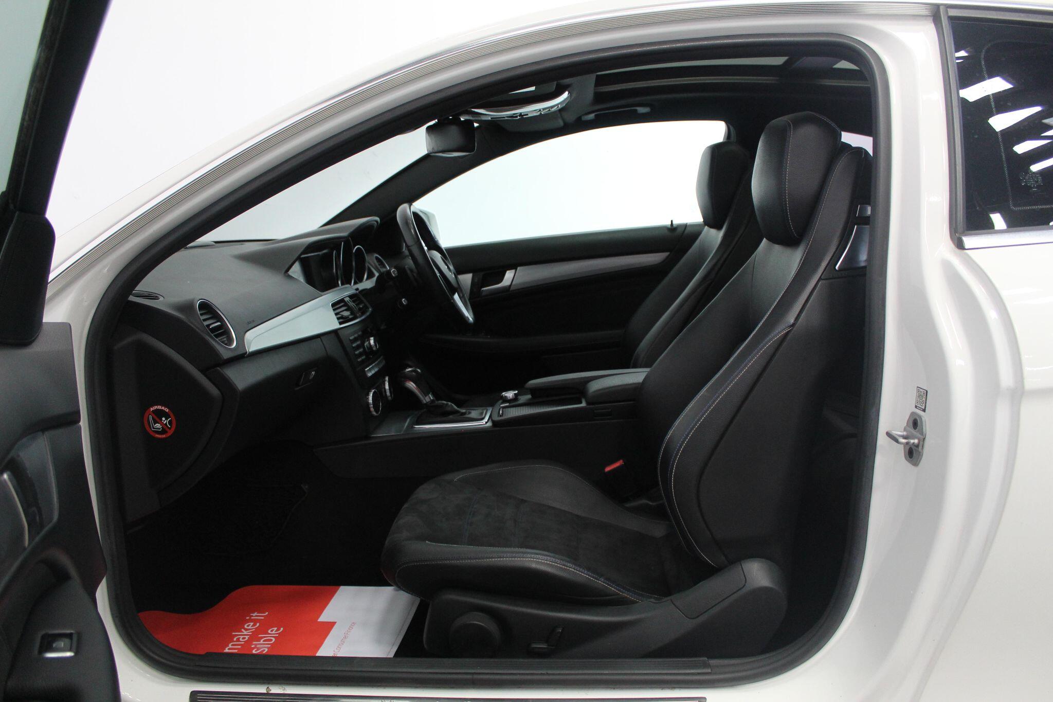 Mercedes-Benz C-Class view 46