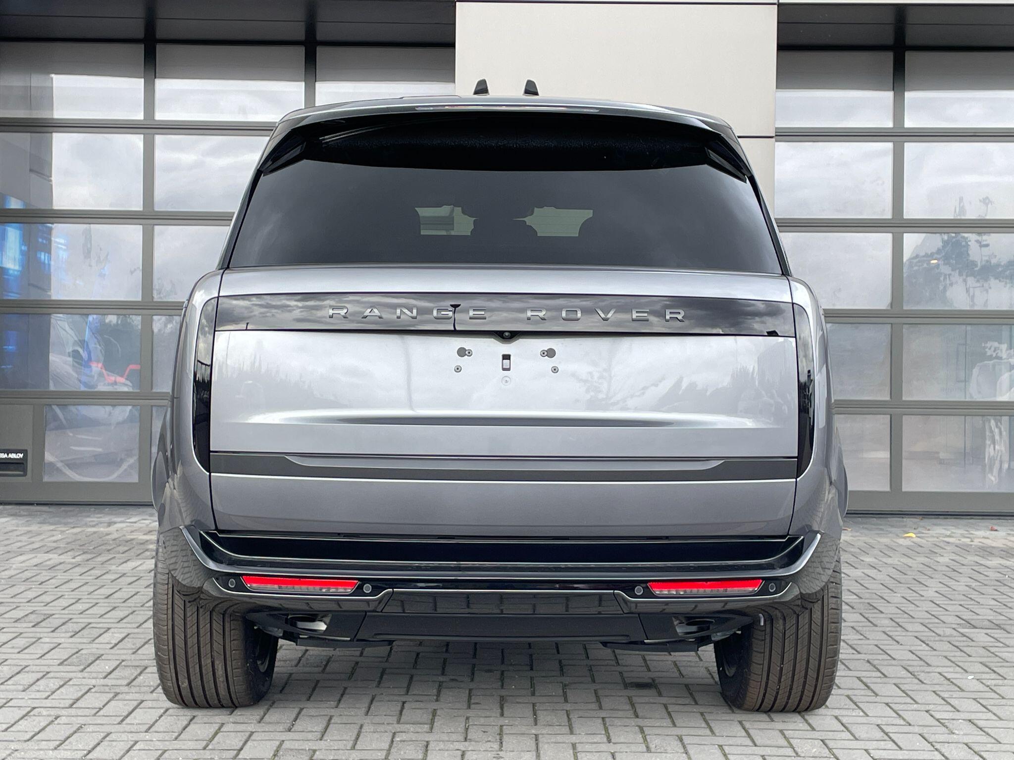 Land Rover Range Rover view 7