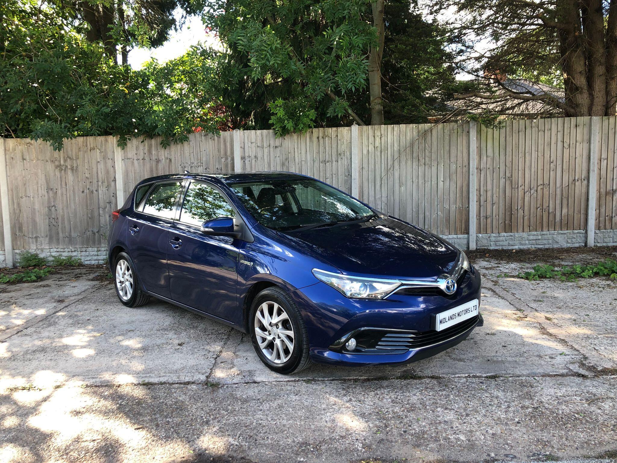 Toyota Auris view 4