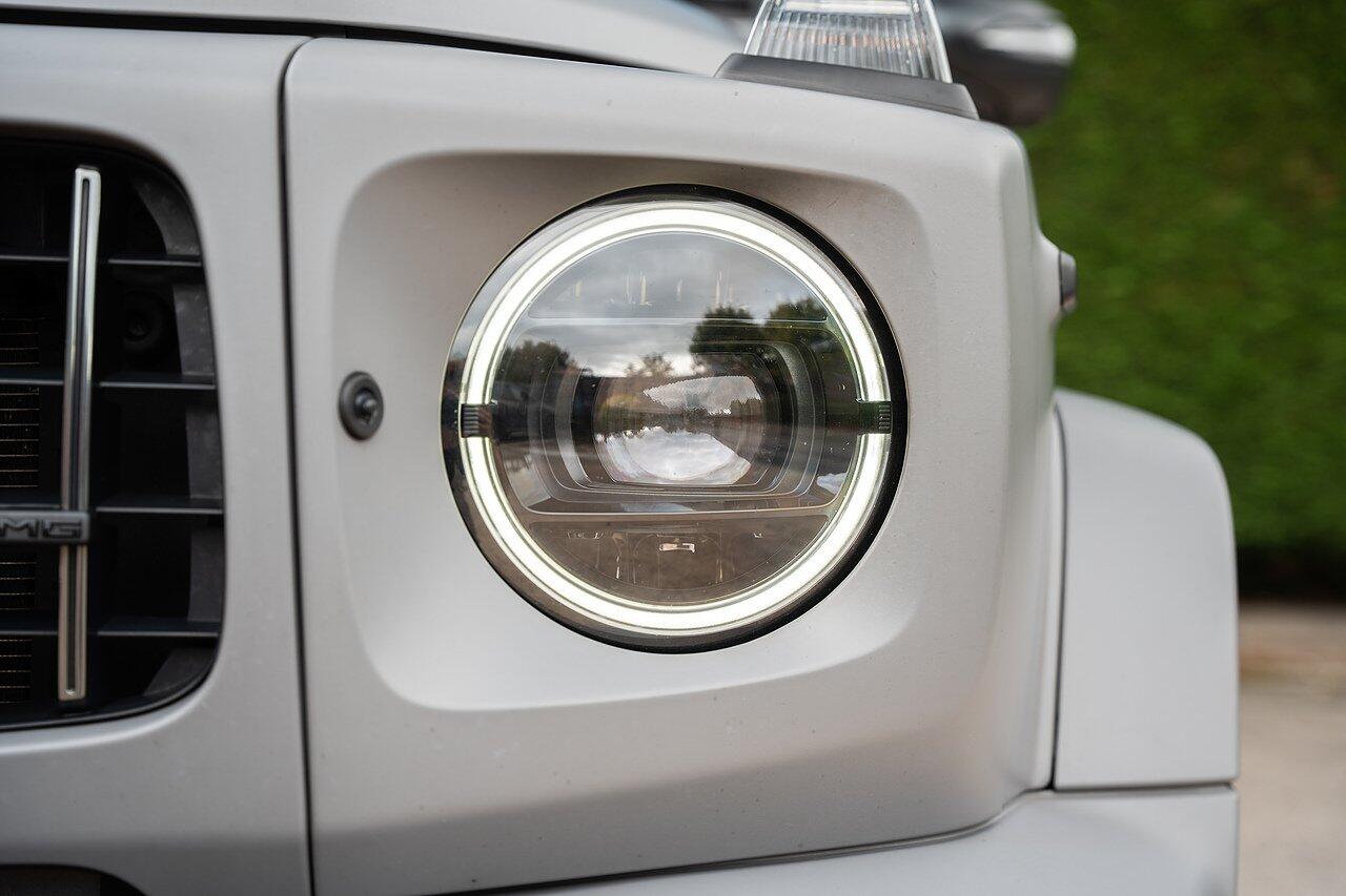 Mercedes-Benz G-Class view 23
