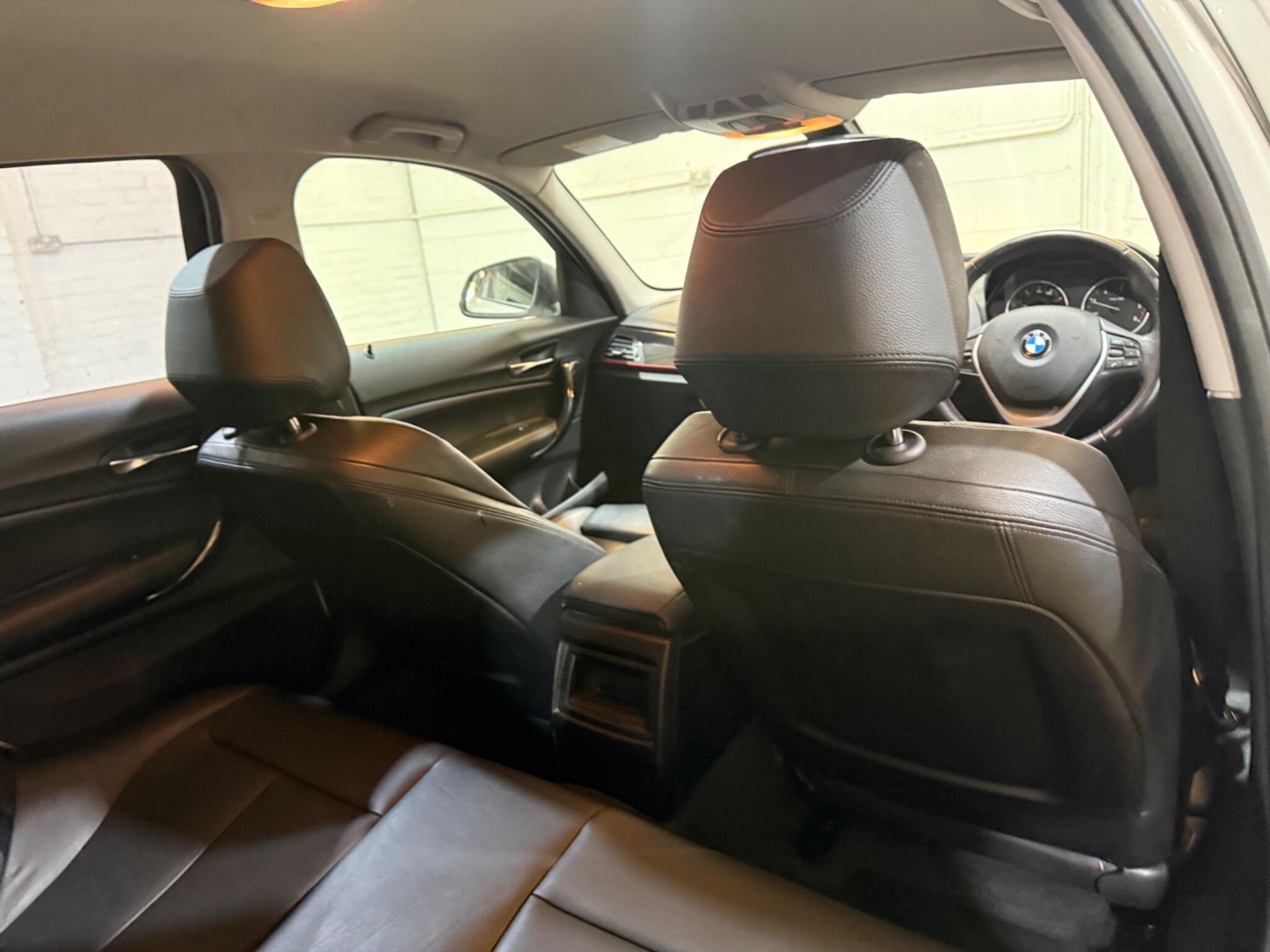 BMW 1 Series view 21