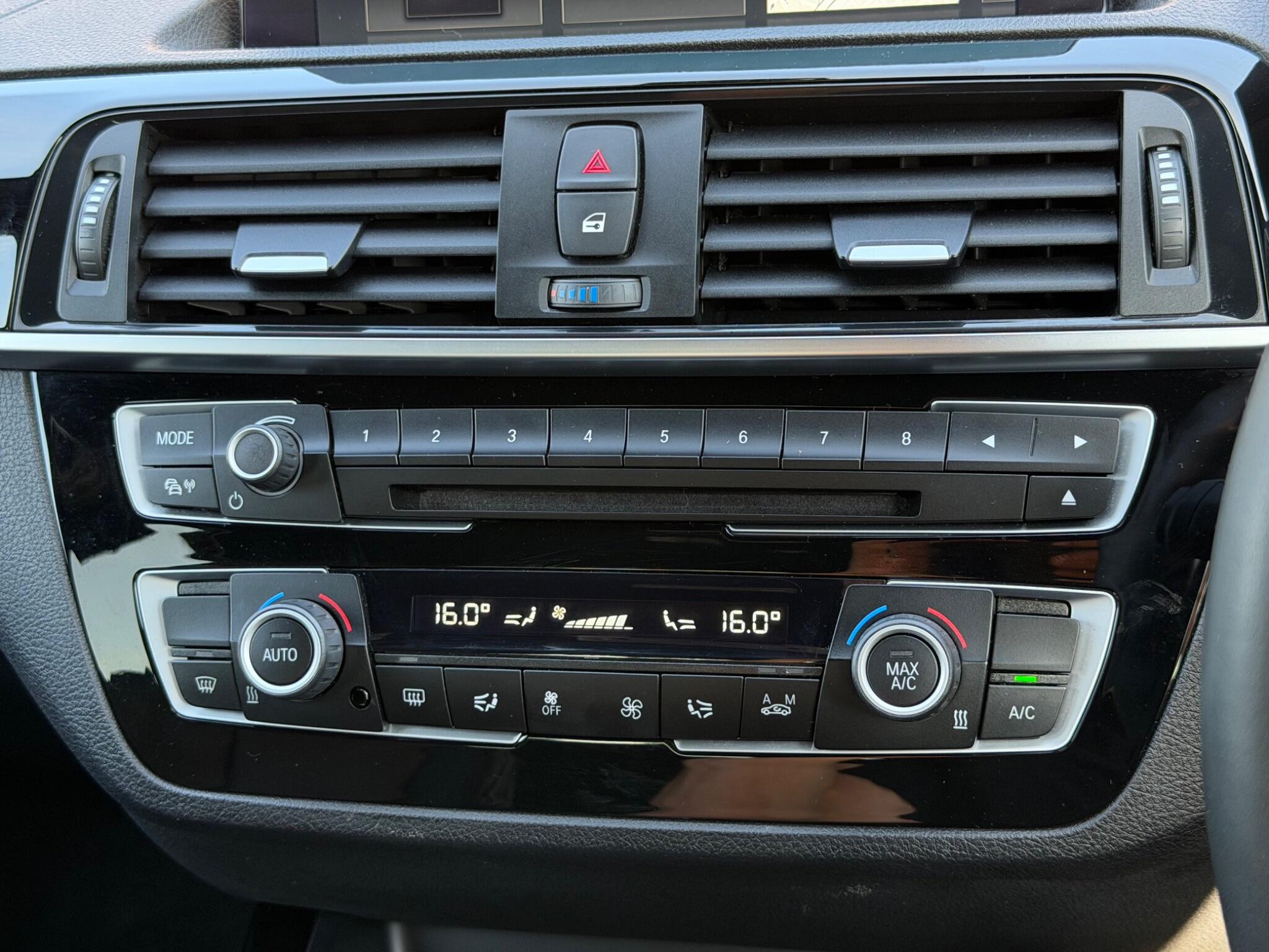 BMW 1 Series view 38