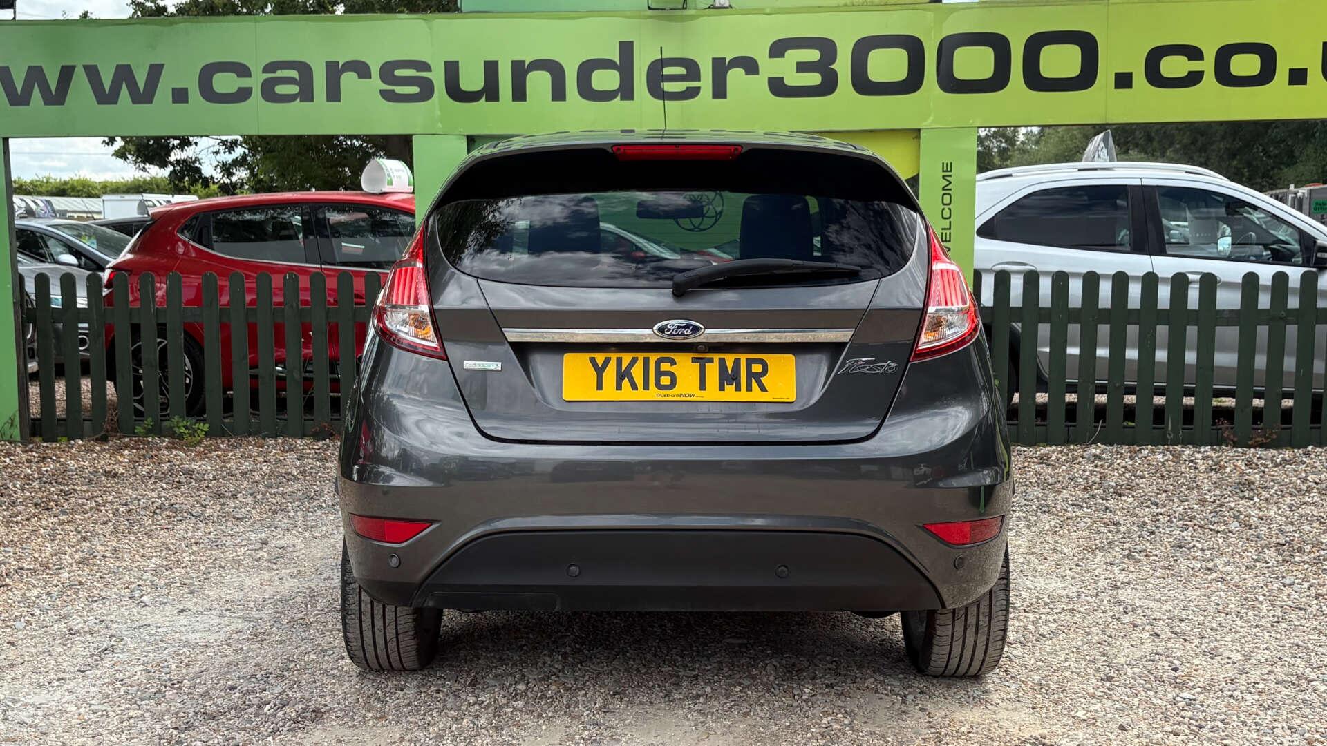 Ford Fiesta view 5
