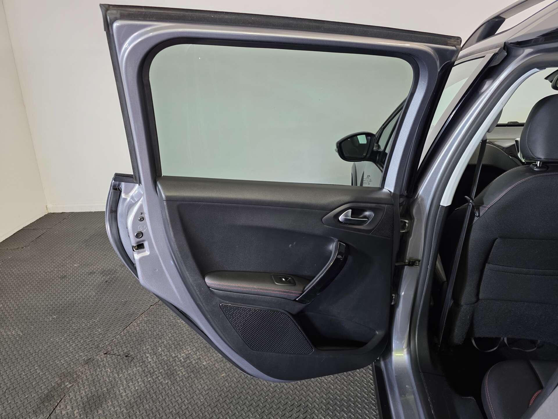 Peugeot 2008 view 46