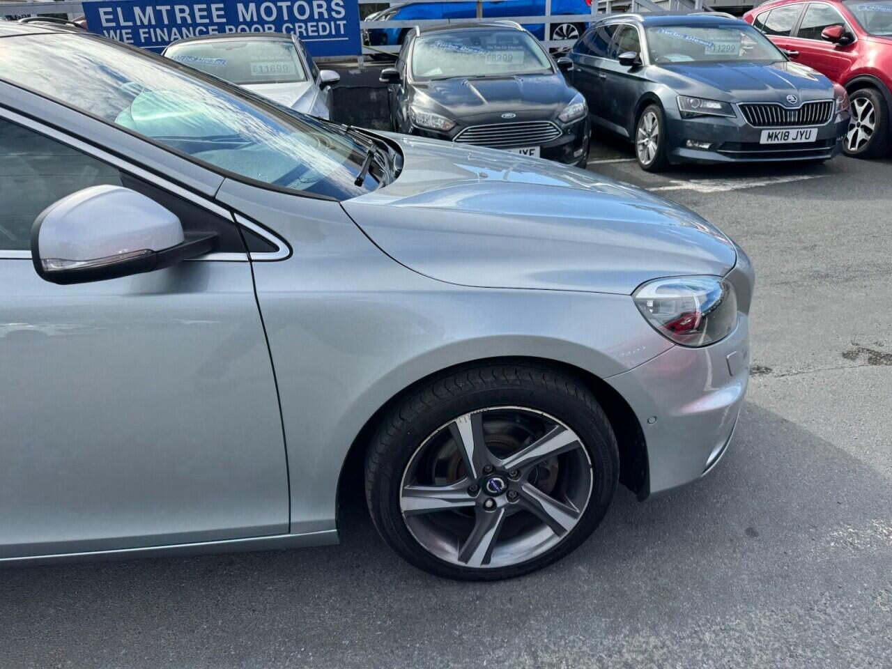 Volvo V40 view 32