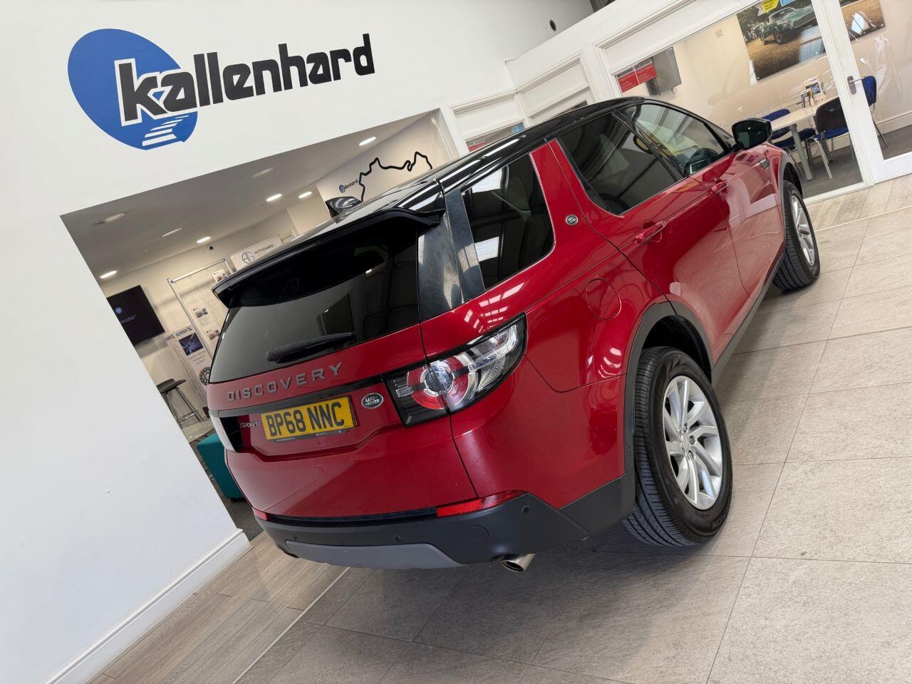 Land Rover Discovery Sport view 40