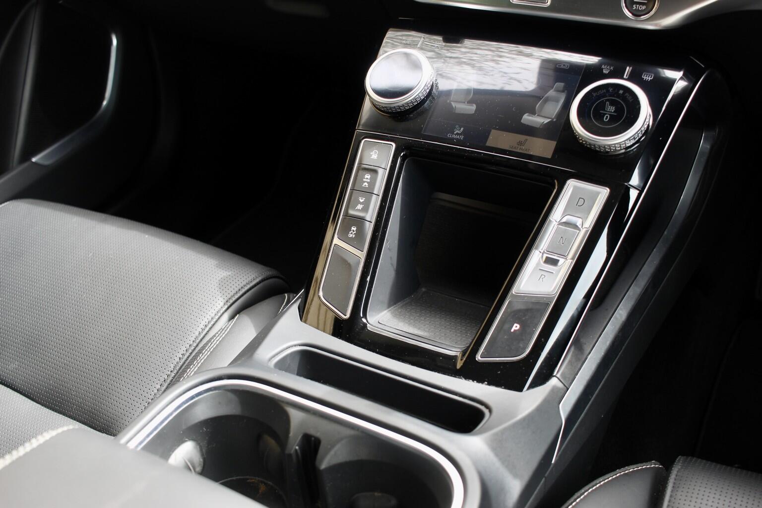 Jaguar I-Pace view 19