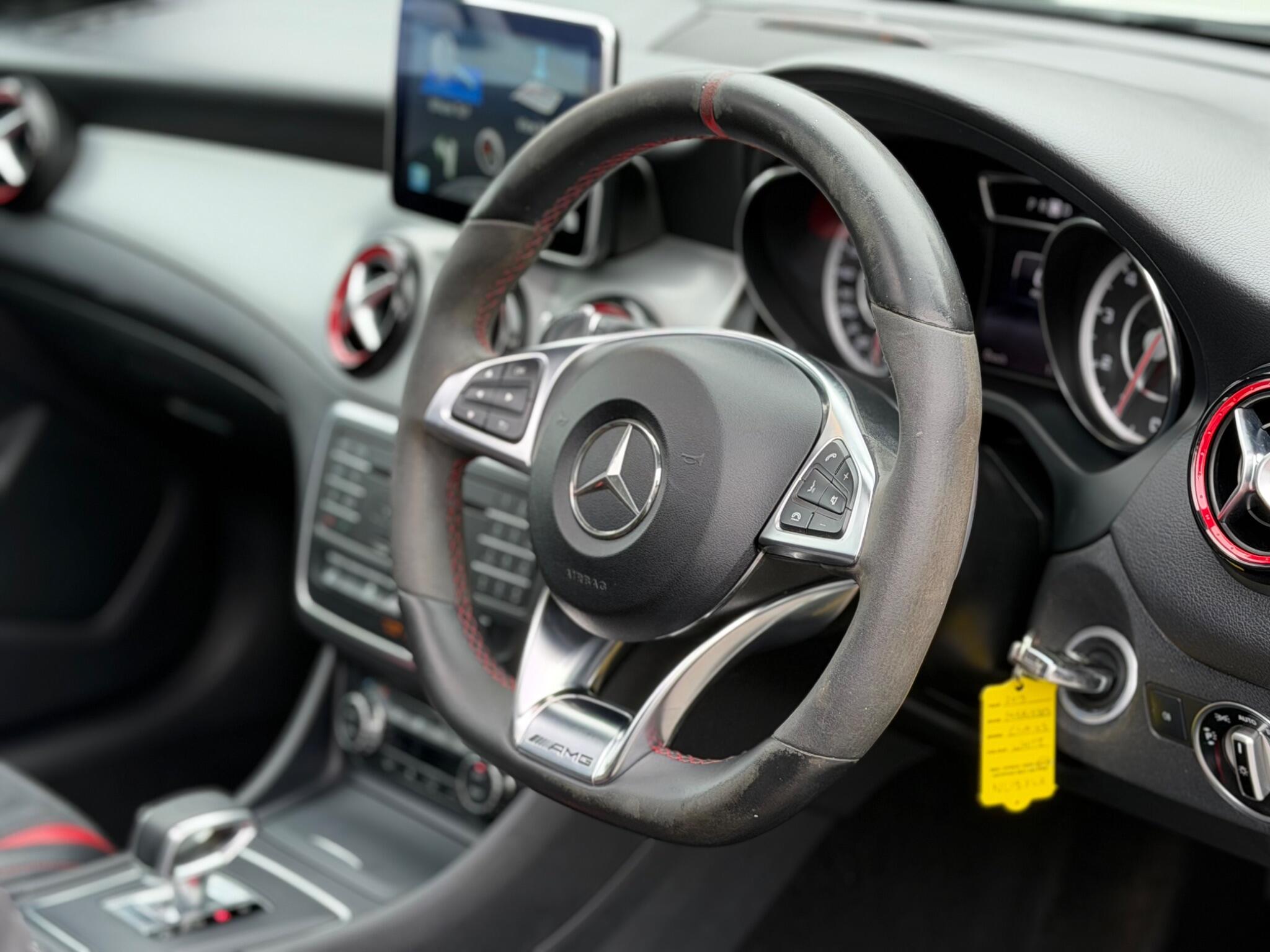 Mercedes-Benz Cla view 14