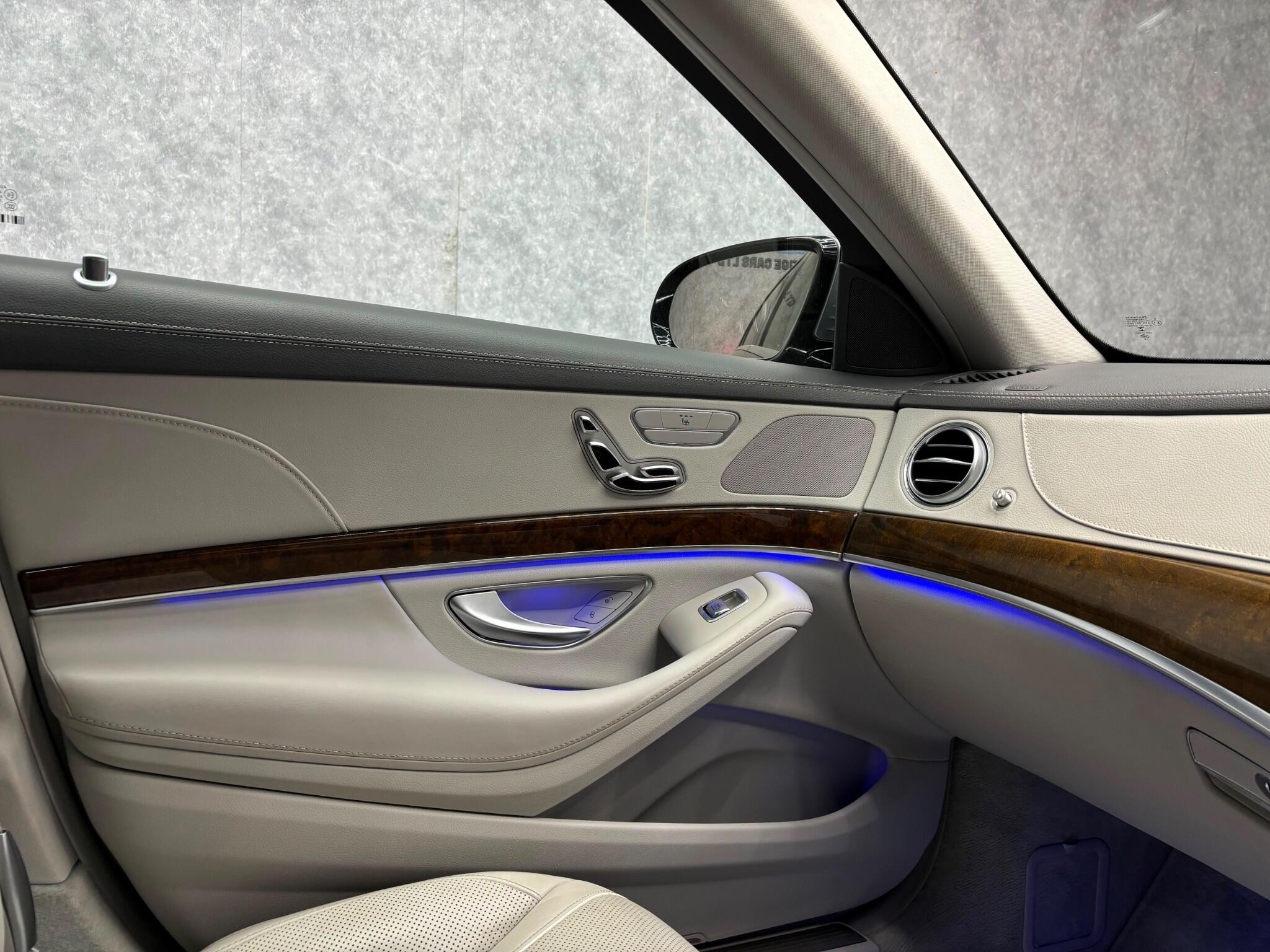 Mercedes-Benz S Class view 30