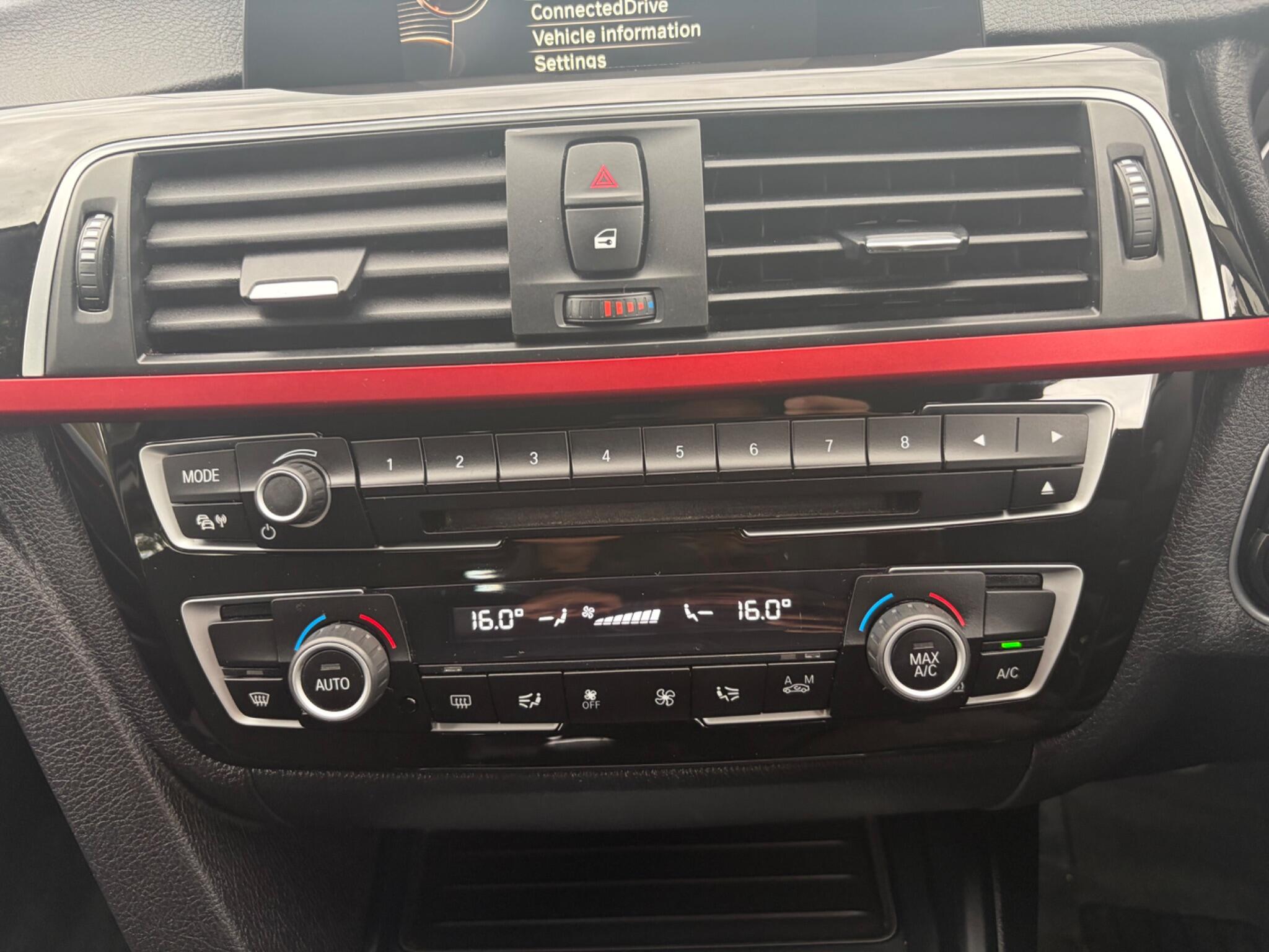 BMW 3 Series view 52