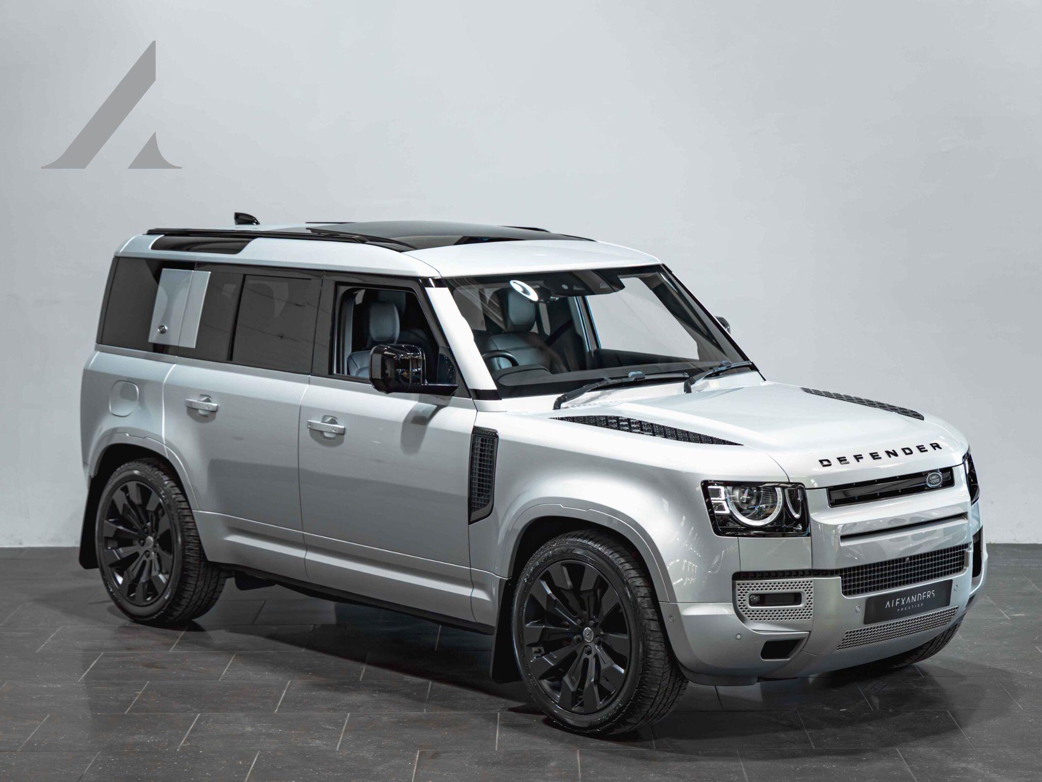 Land Rover Defender 110 main image