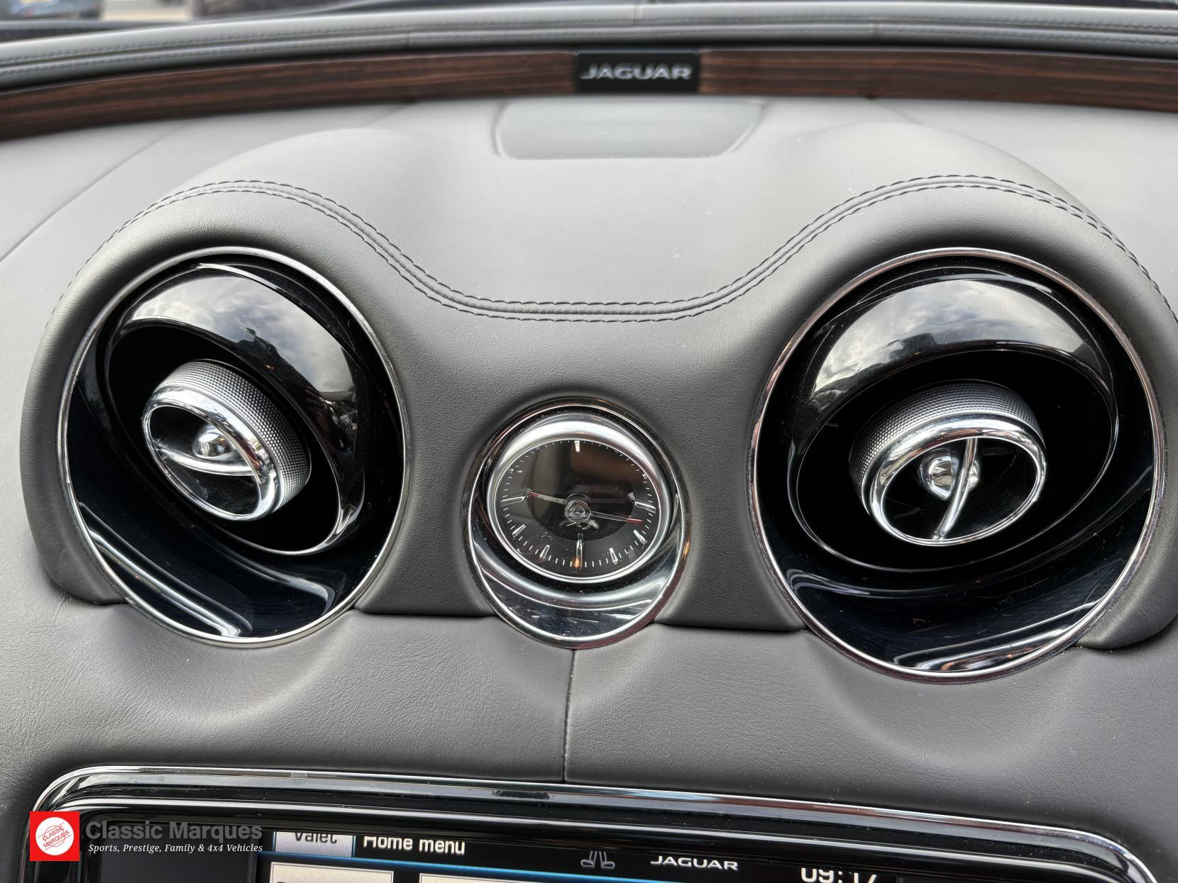 Jaguar XJ view 41