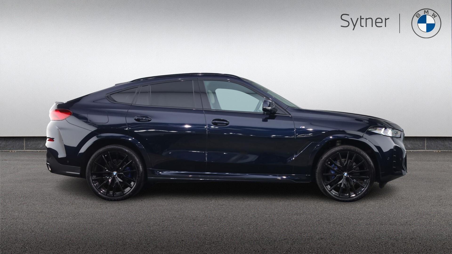 BMW X6 view 3