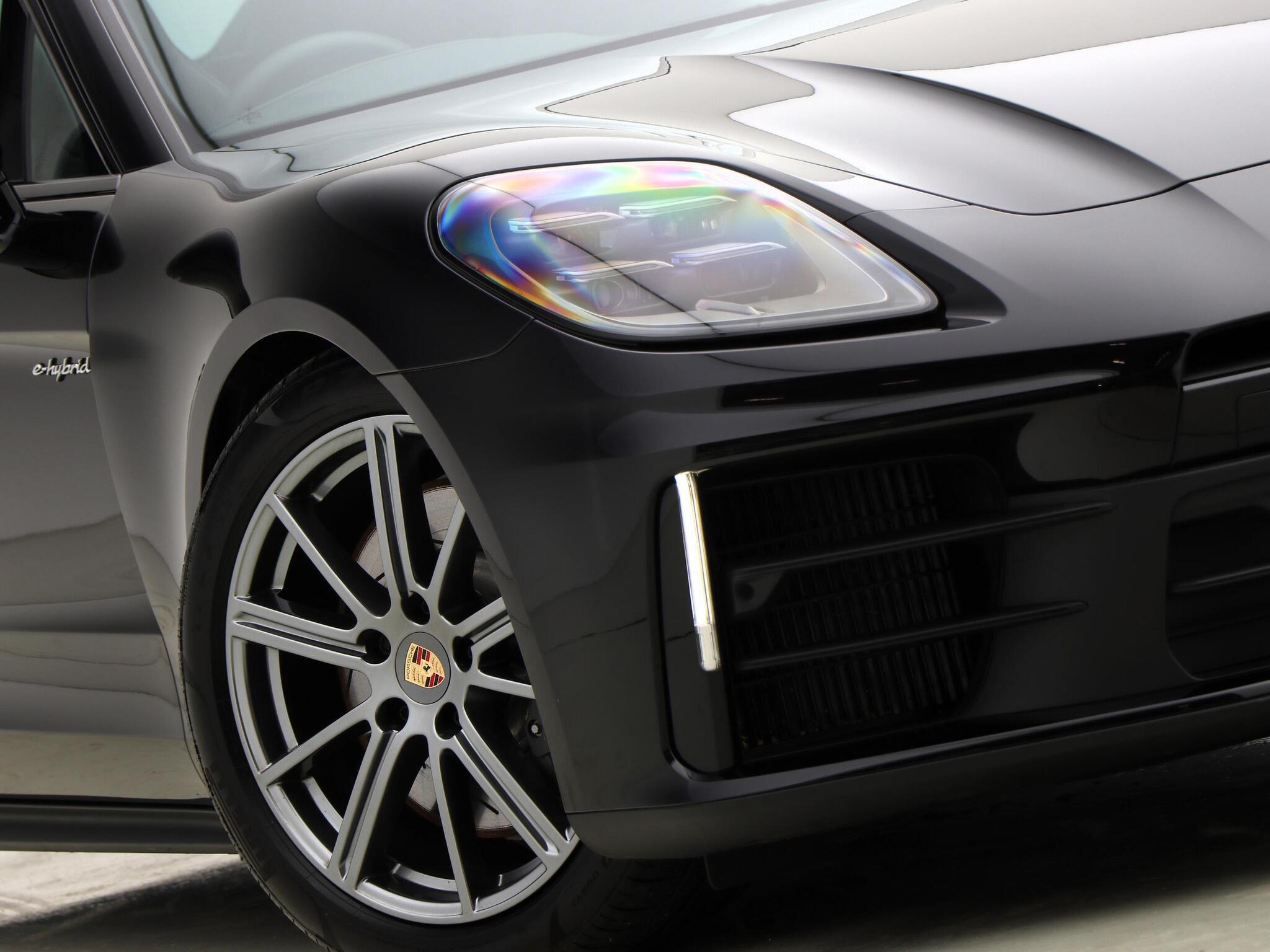Porsche Panamera view 23