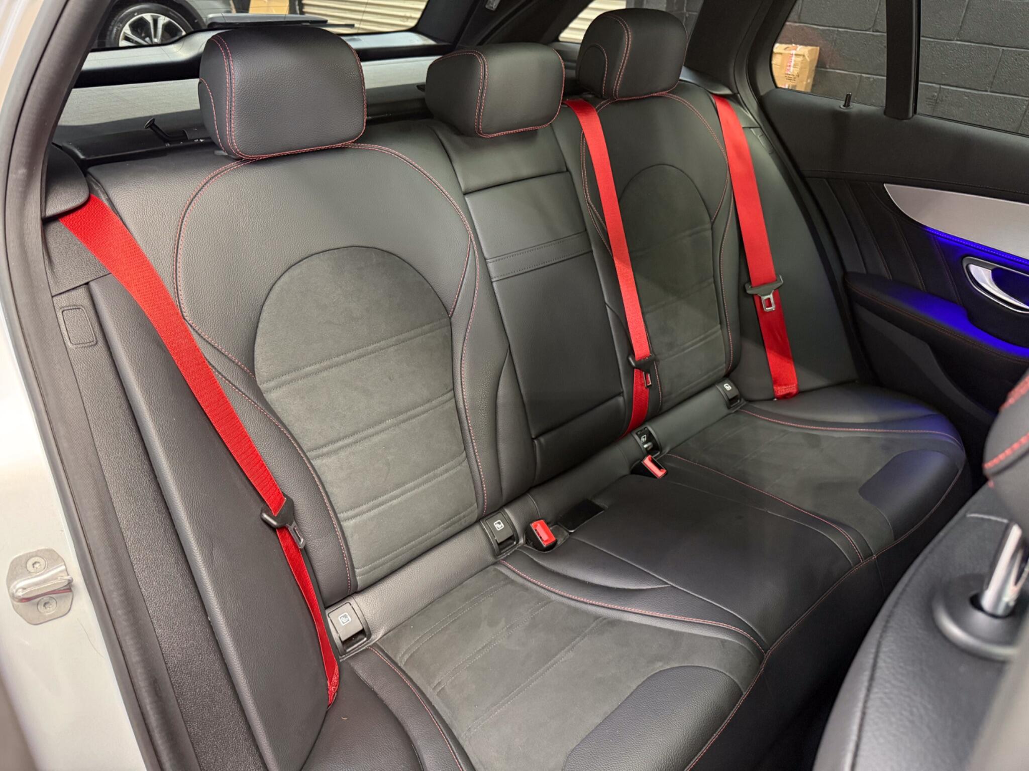 Mercedes-Benz C-Class view 28