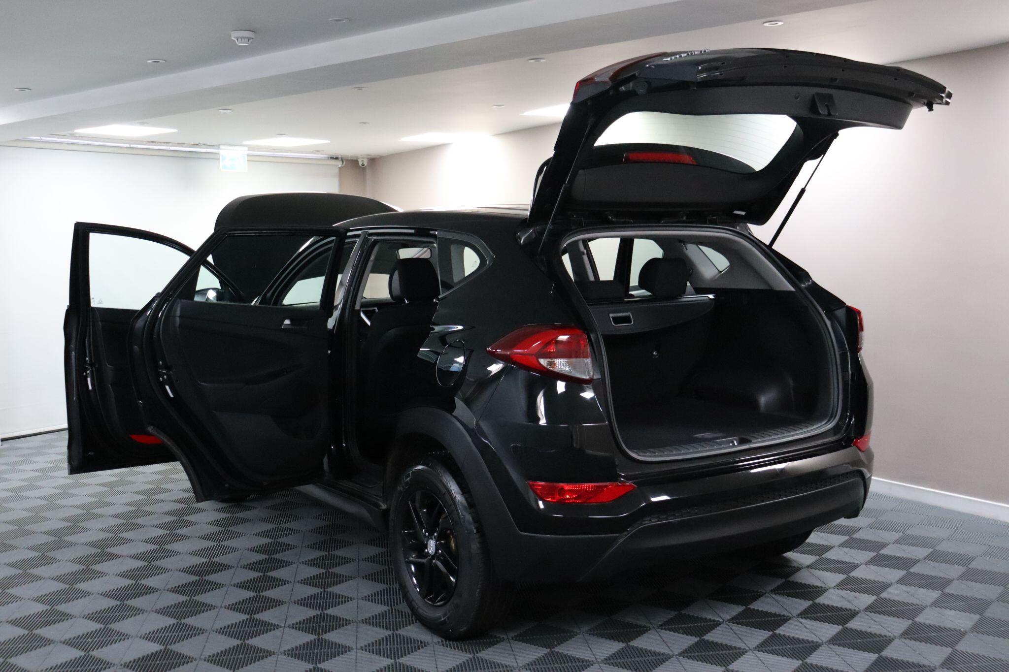 Hyundai Tucson view 21