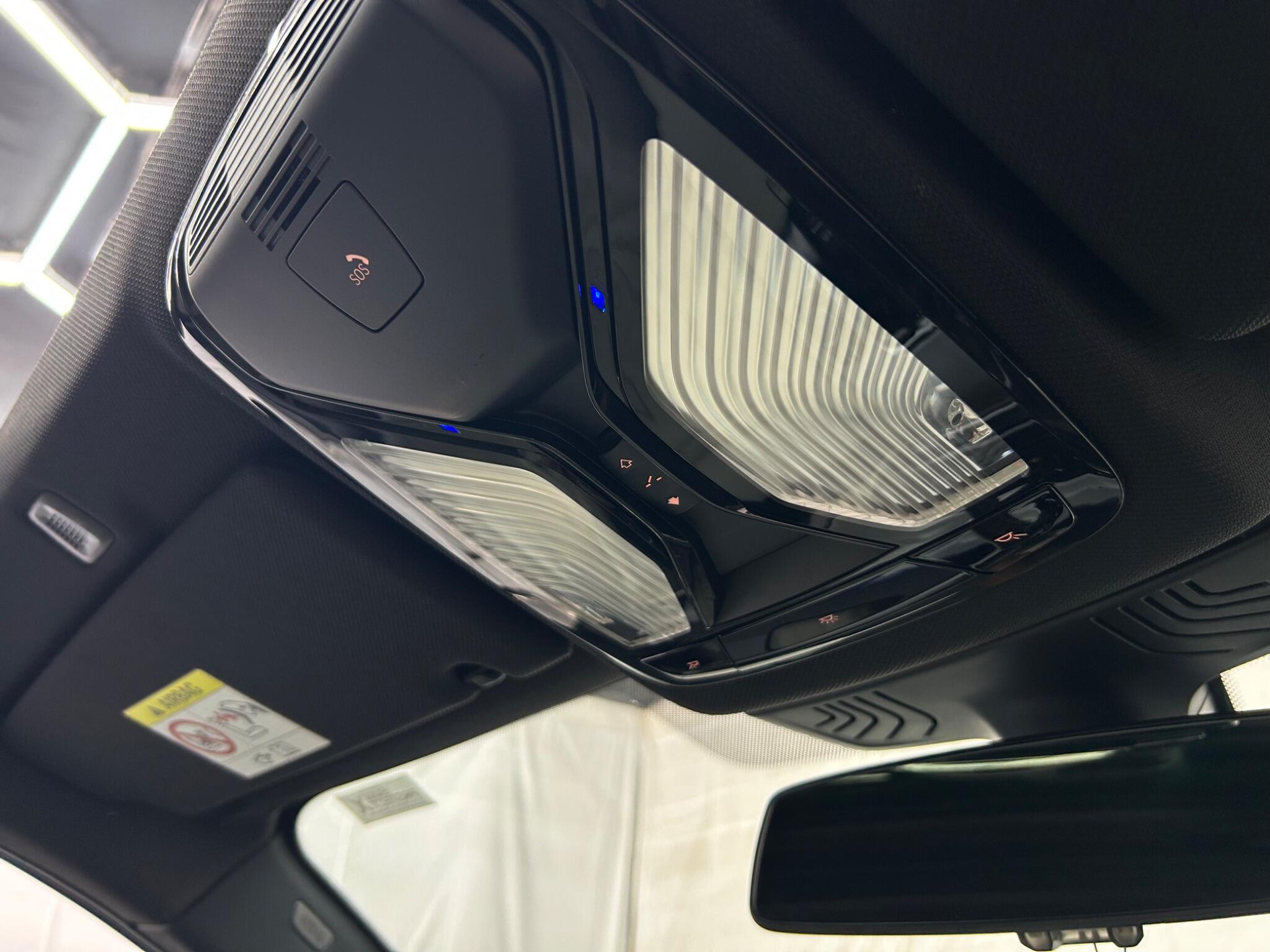 BMW 5 Series view 51