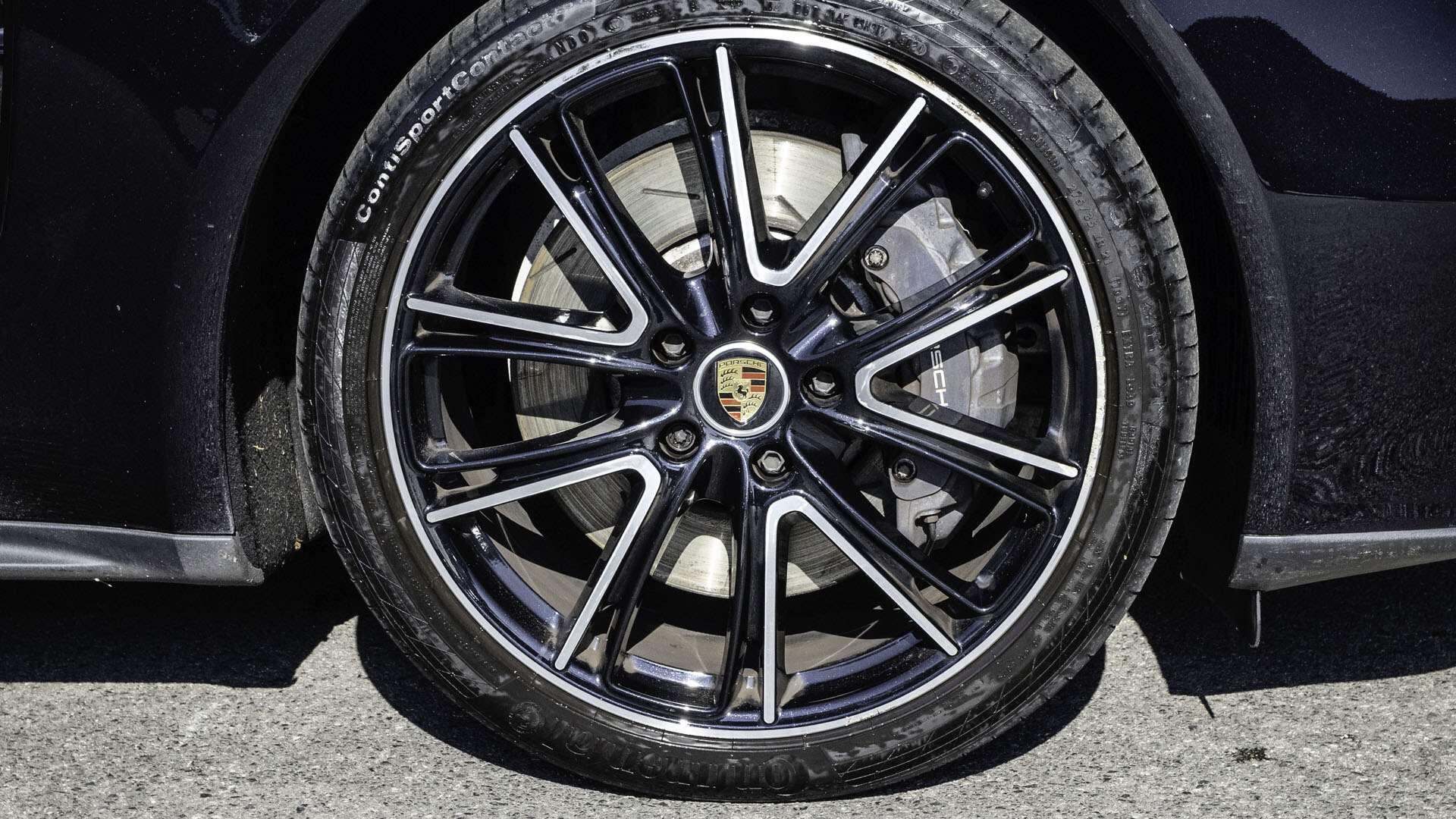 Porsche Panamera view 5