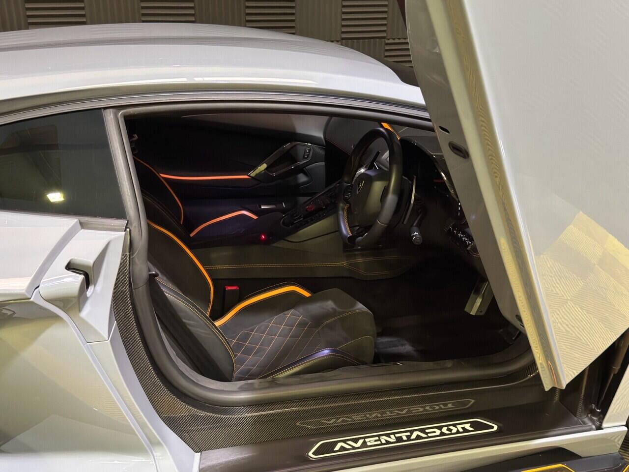 Lamborghini Aventador view 11