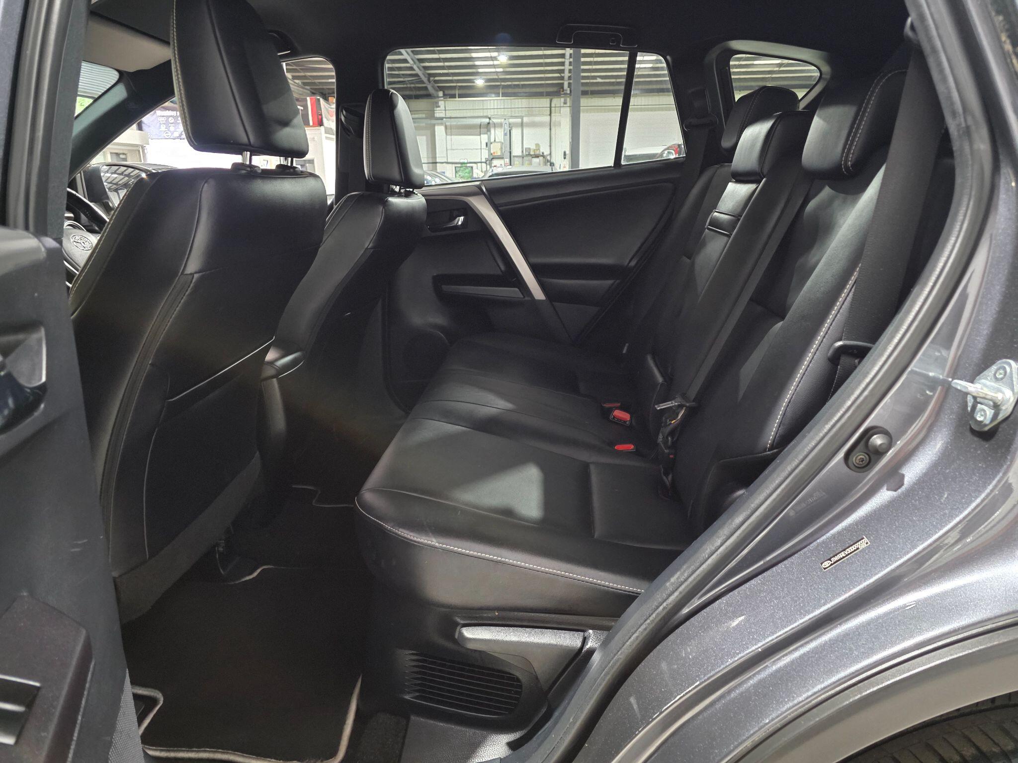 Toyota Rav4 view 24