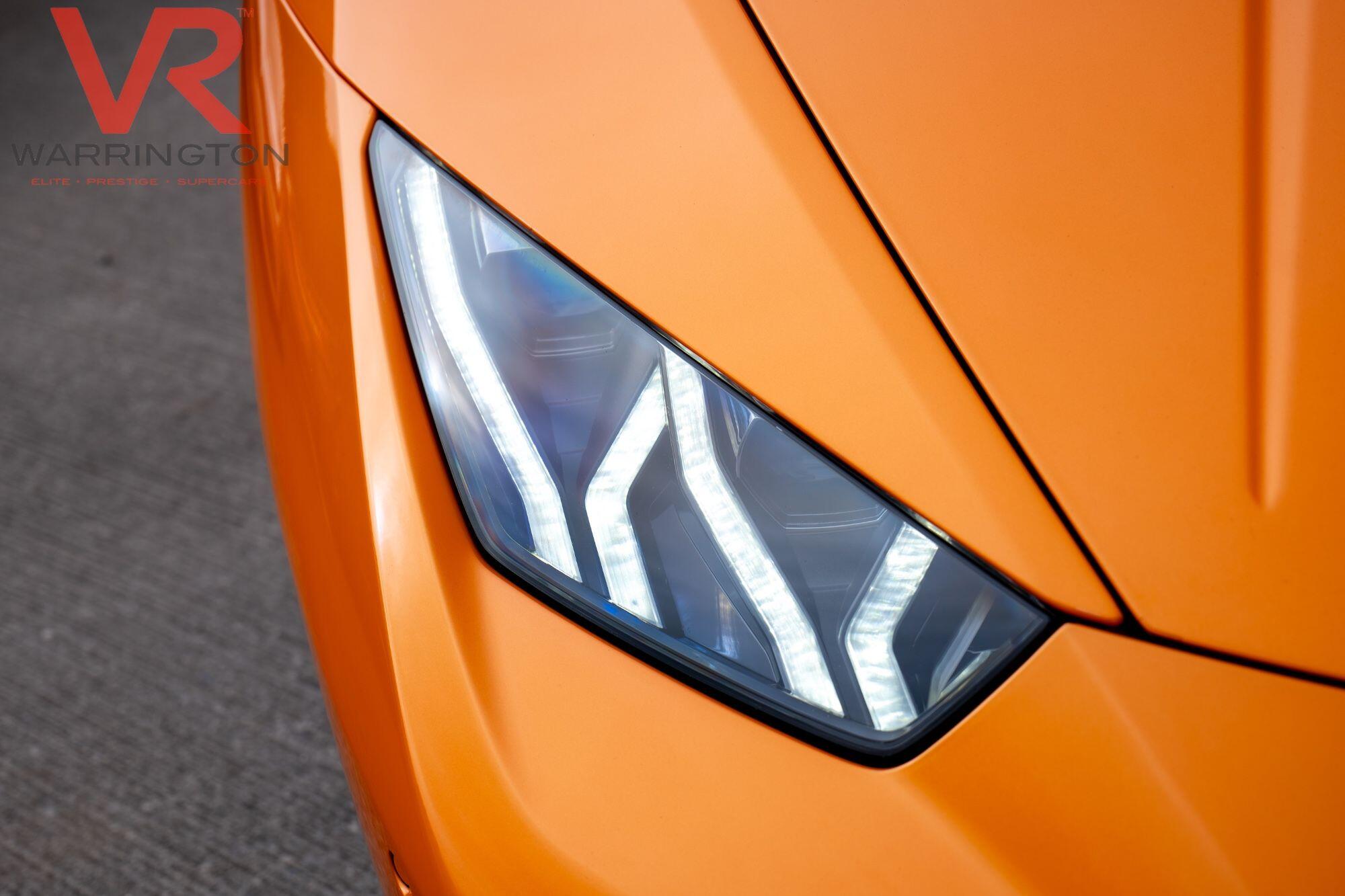 Lamborghini Huracan view 41