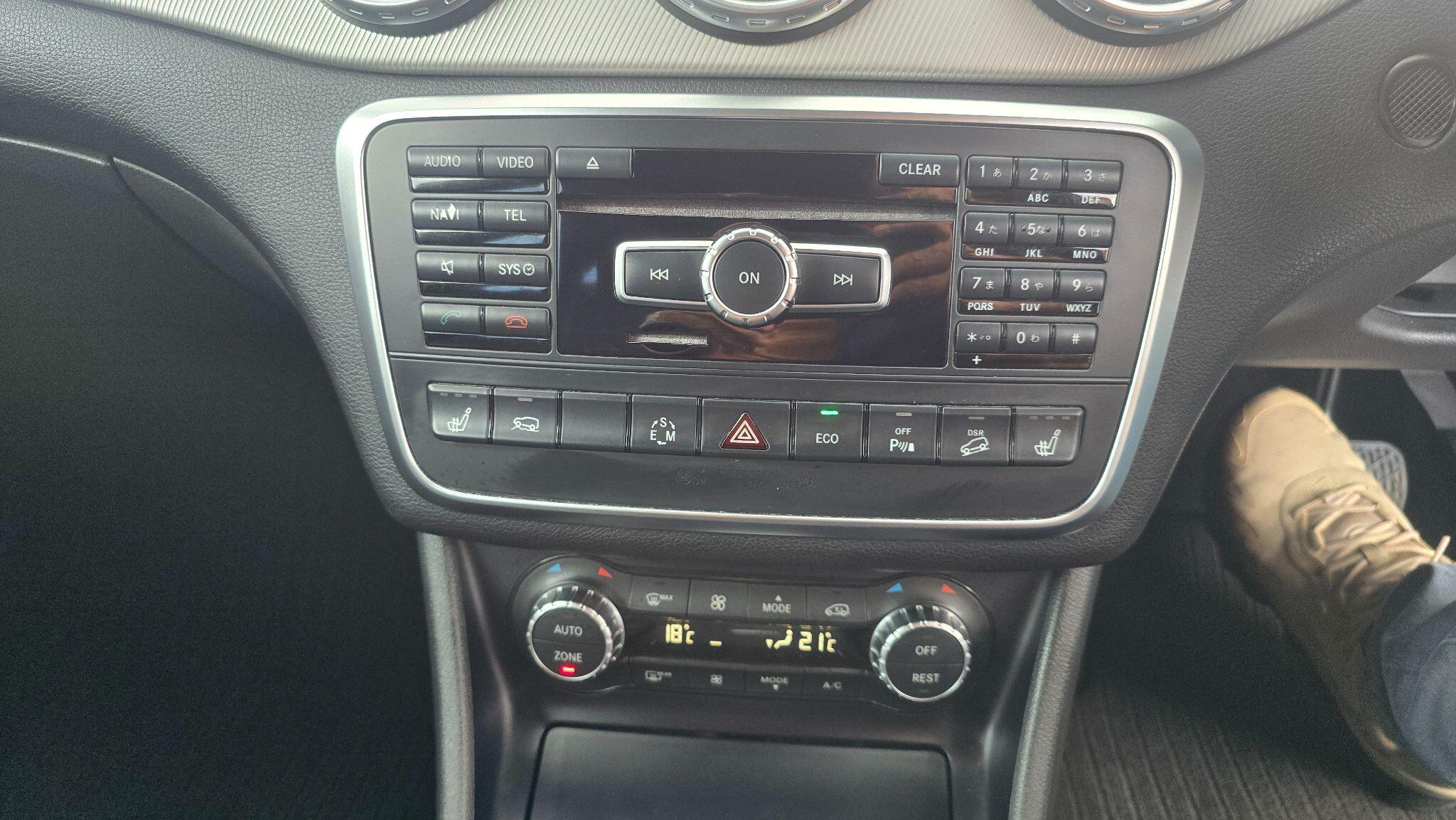 Mercedes-Benz GLA view 10