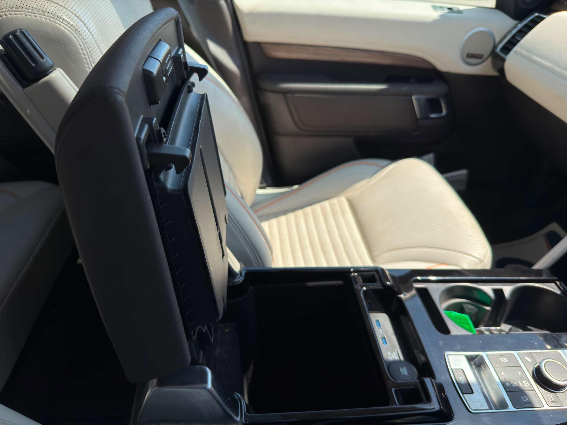 Land Rover Discovery 3 view 60