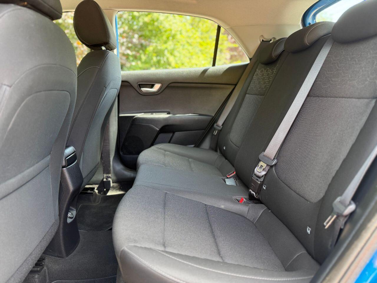 Kia Rio view 14