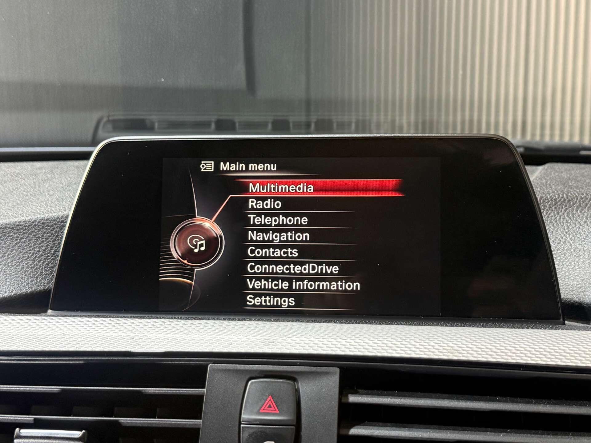 BMW 3 Series view 48