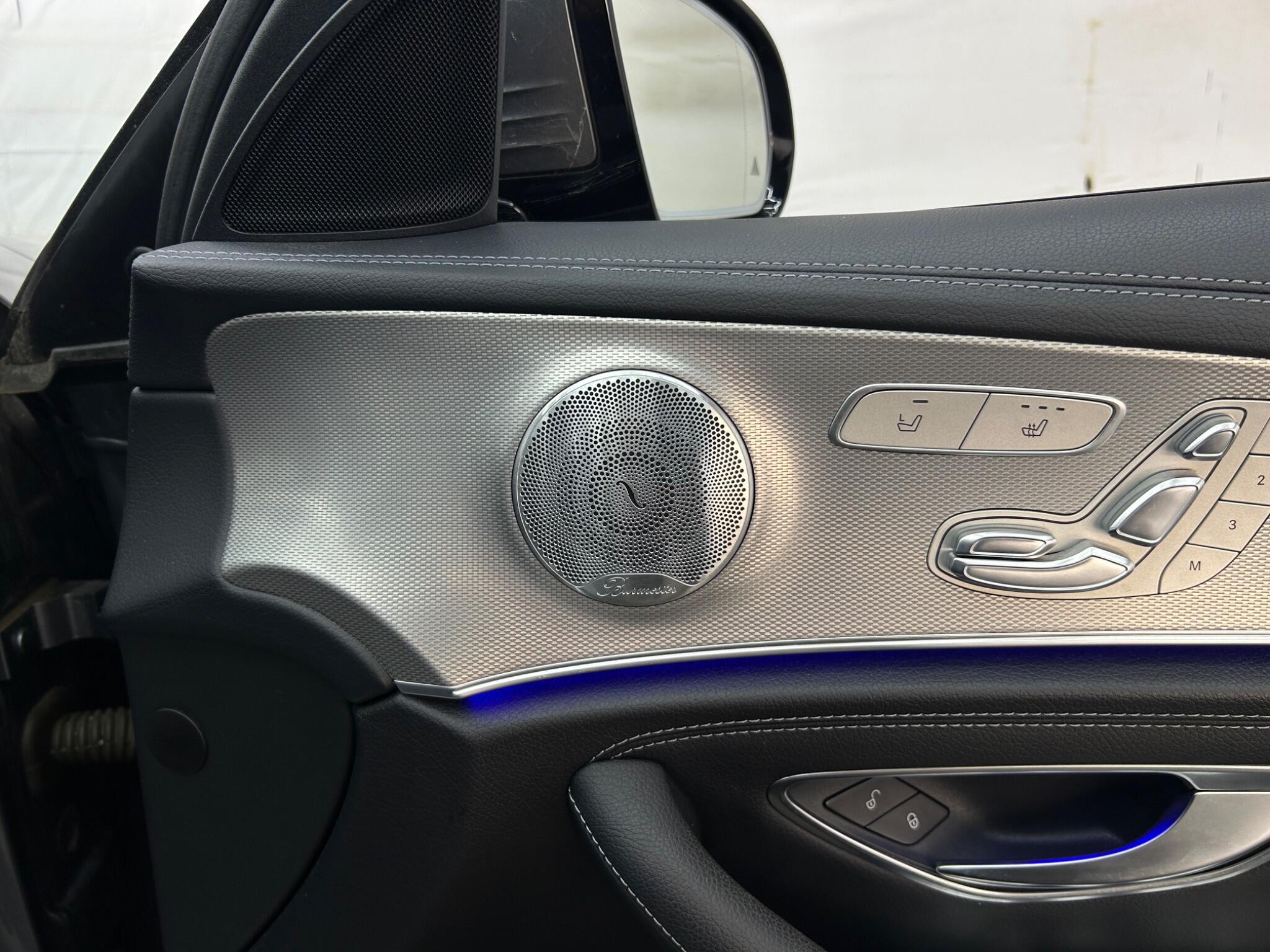 Mercedes-Benz E-Class view 48