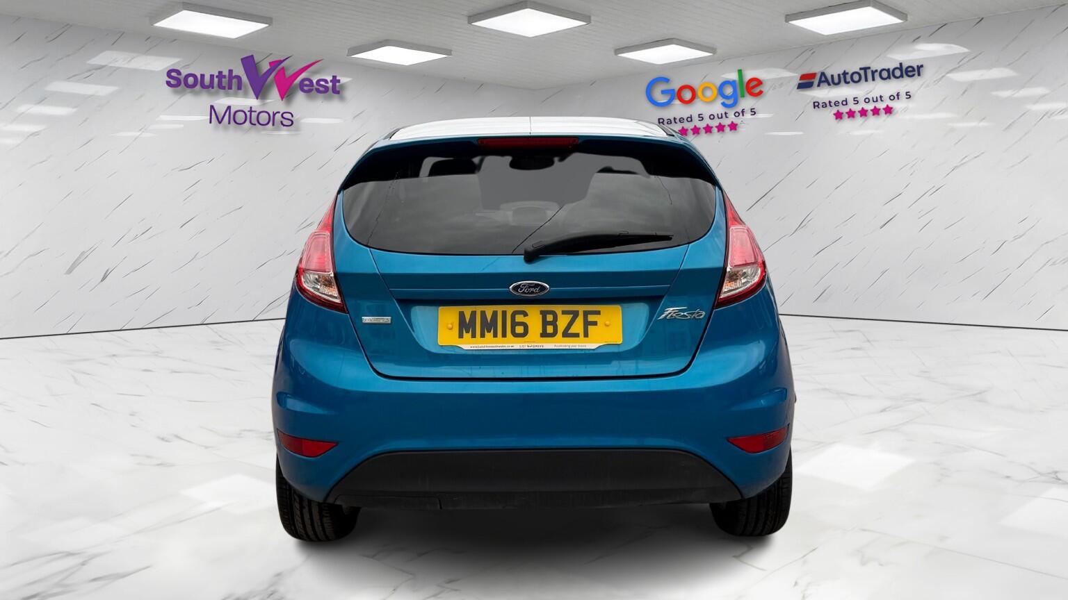 Ford Fiesta view 9